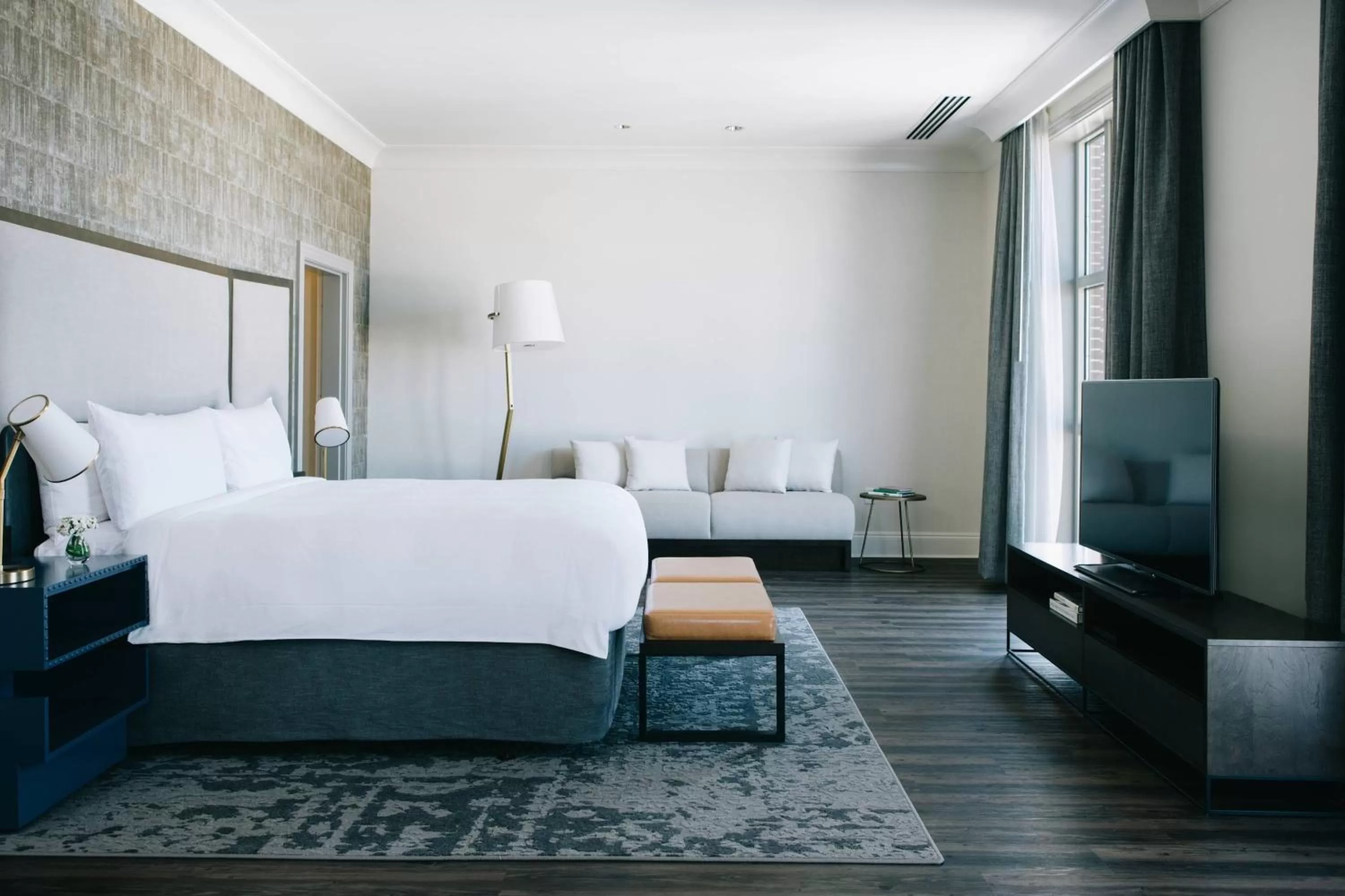 Bedroom, Bed in Marriott St. Louis Grand