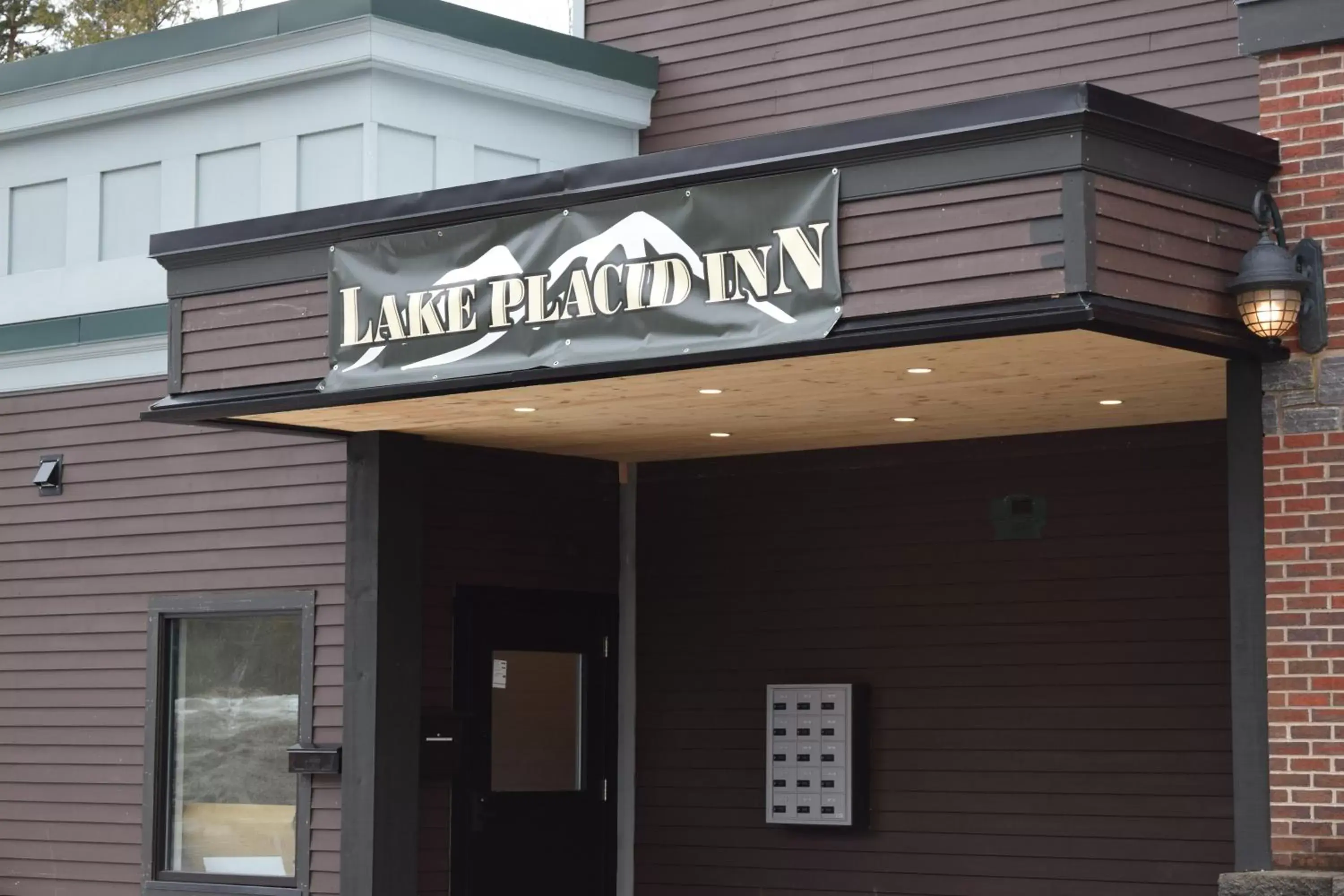 Facade/entrance in Lake Placid Inn: Main Street