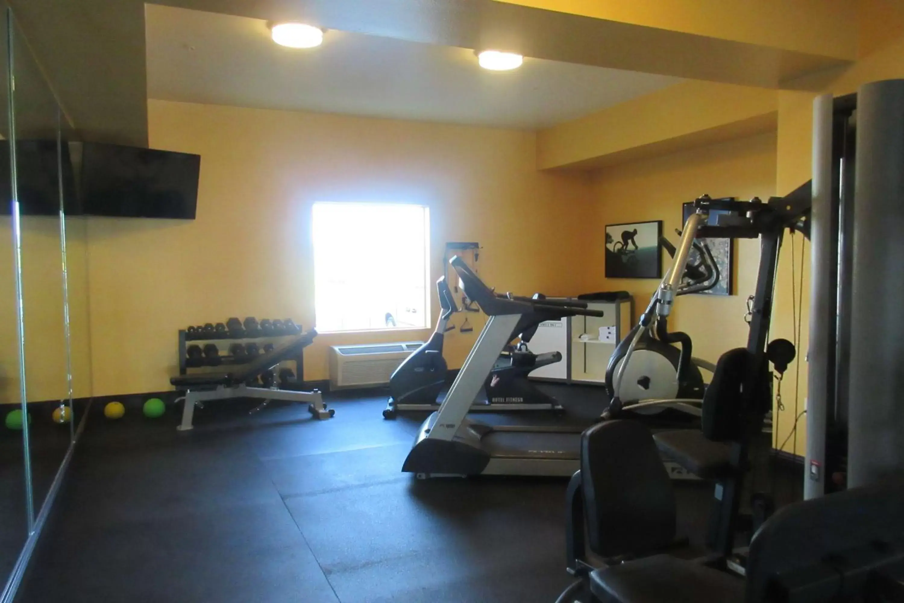 Fitness centre/facilities, Fitness Center/Facilities in Best Western Crater Lake Highway White City/Medford