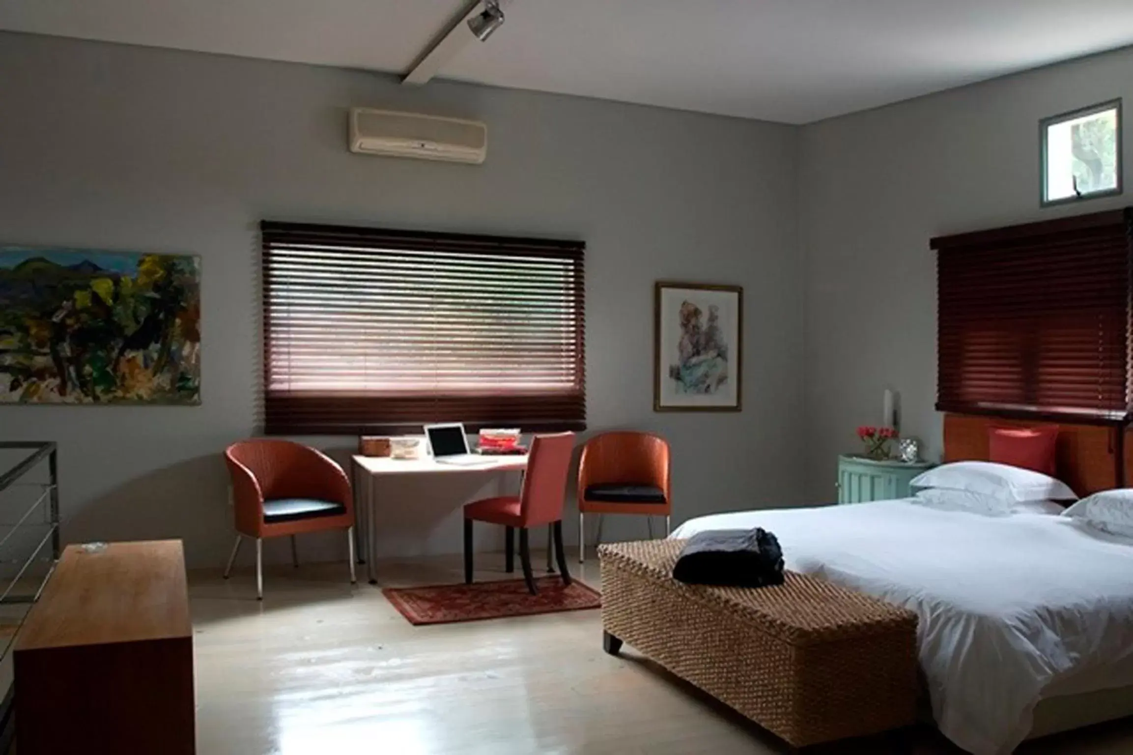 Deluxe King Room in Craighall Garden Guest House Deluxe King Room in Craighall Garden Guest House