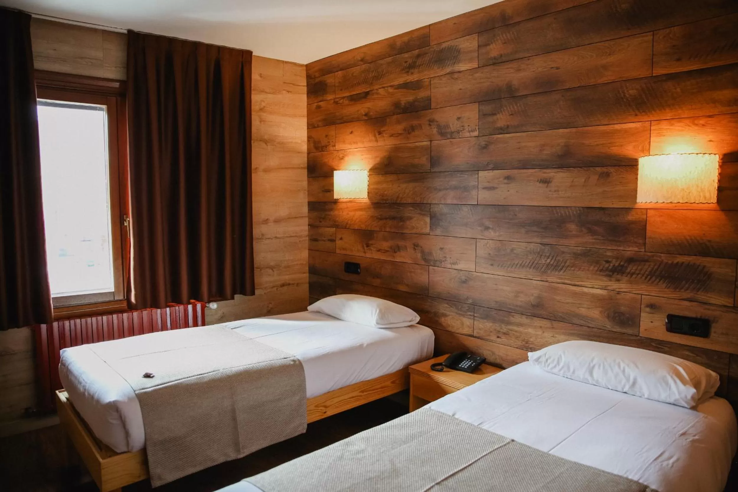 Bedroom, Bed in Cal Ruiz