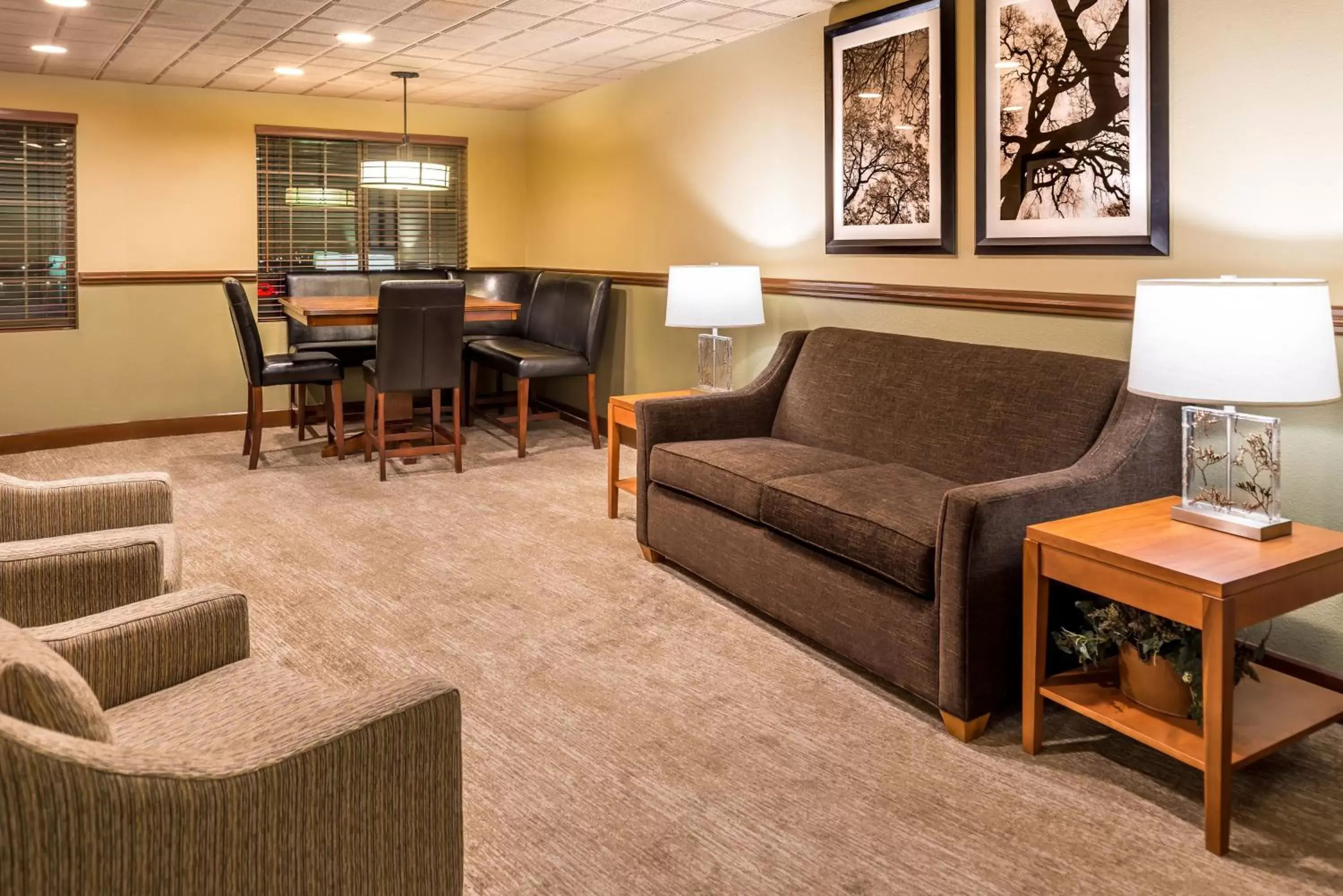 Lobby or reception, Seating Area in Staybridge Suites Las Cruces, an IHG Hotel