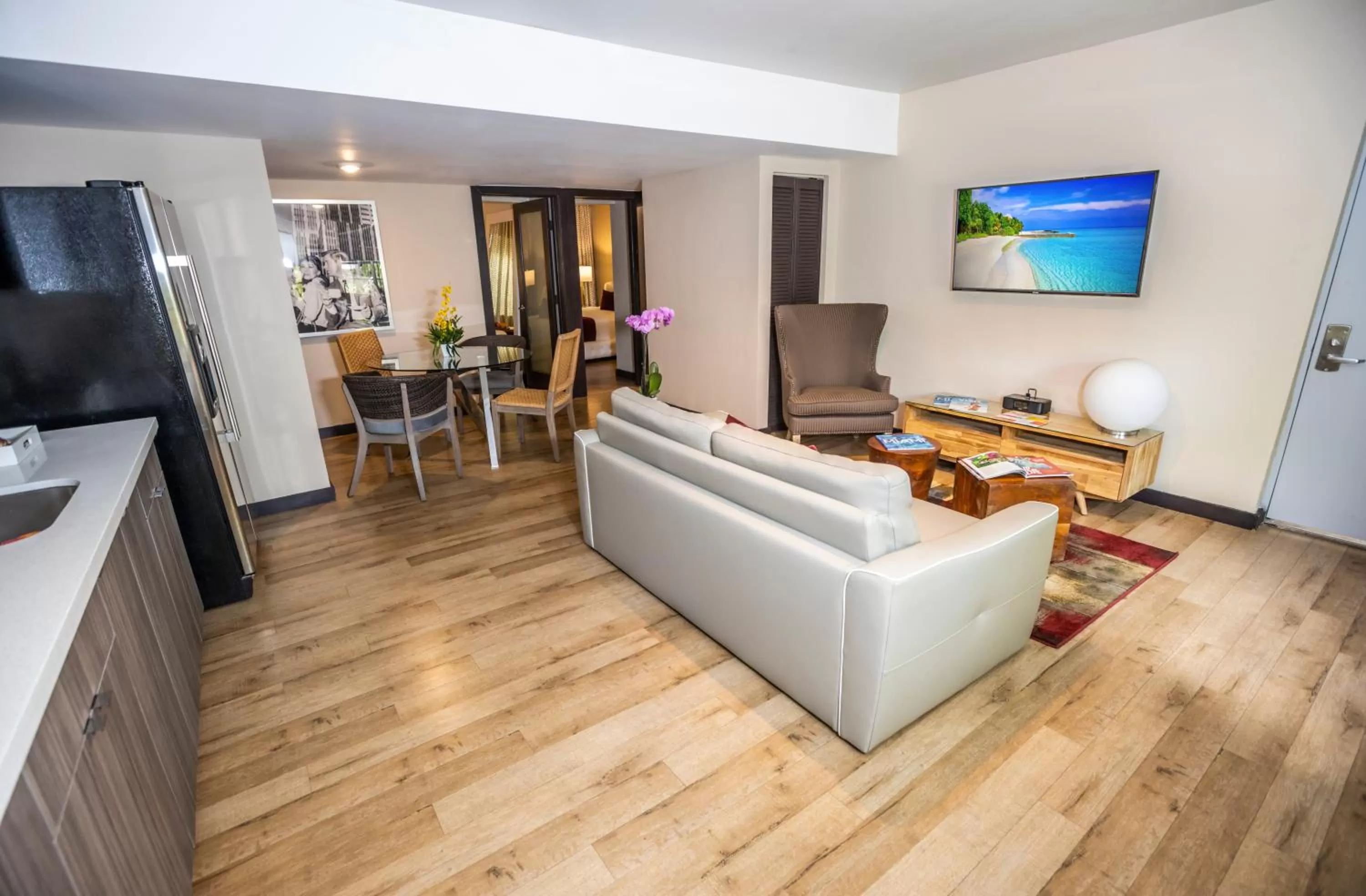 Living room in Metropole Suites South Beach