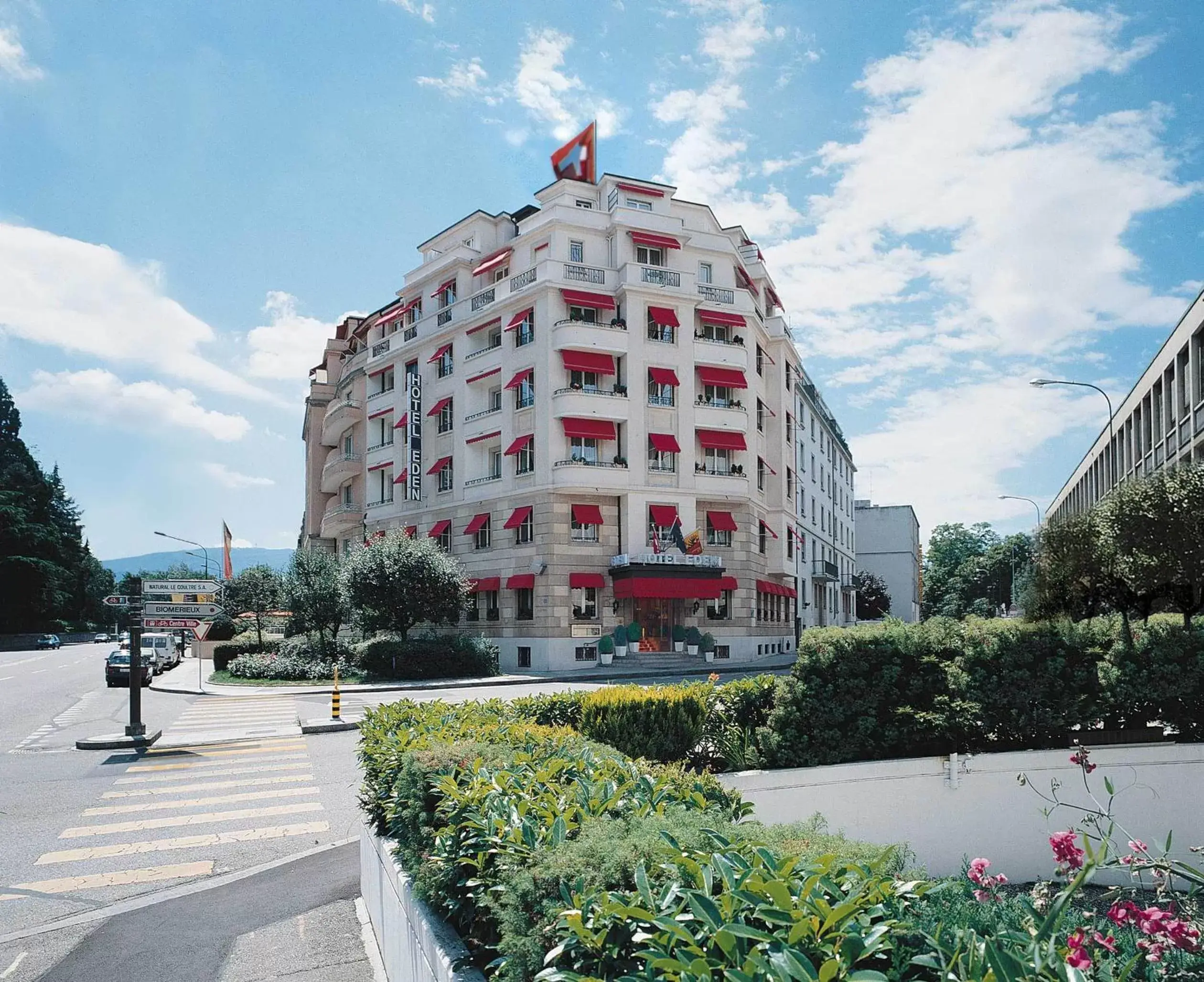 Facade/entrance, Property Building in Hotel Eden