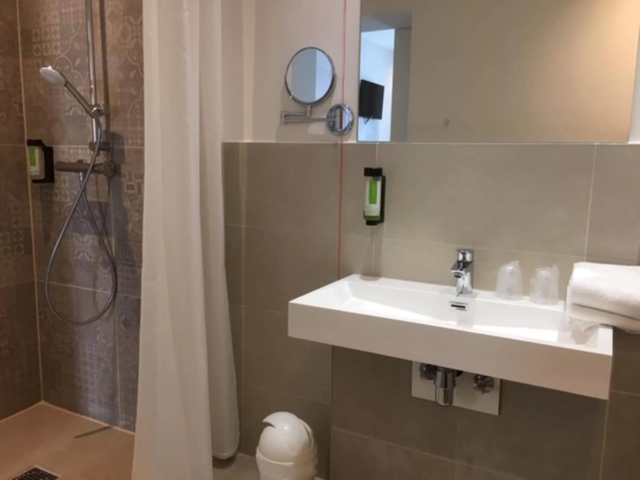 Bathroom in SleepySleepy Hotel Dillingen