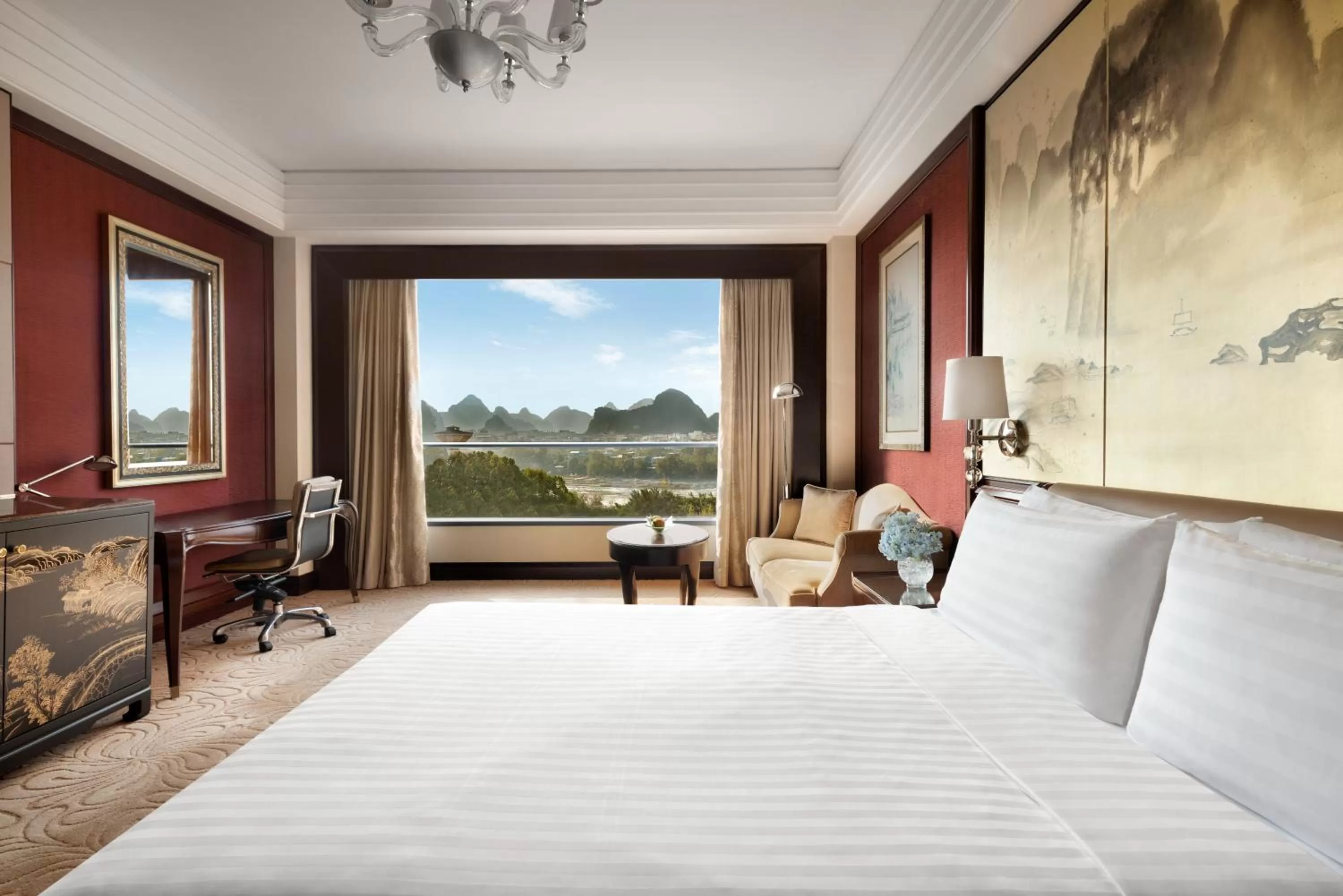 View (from property/room), Bed in Shangri-La Guilin