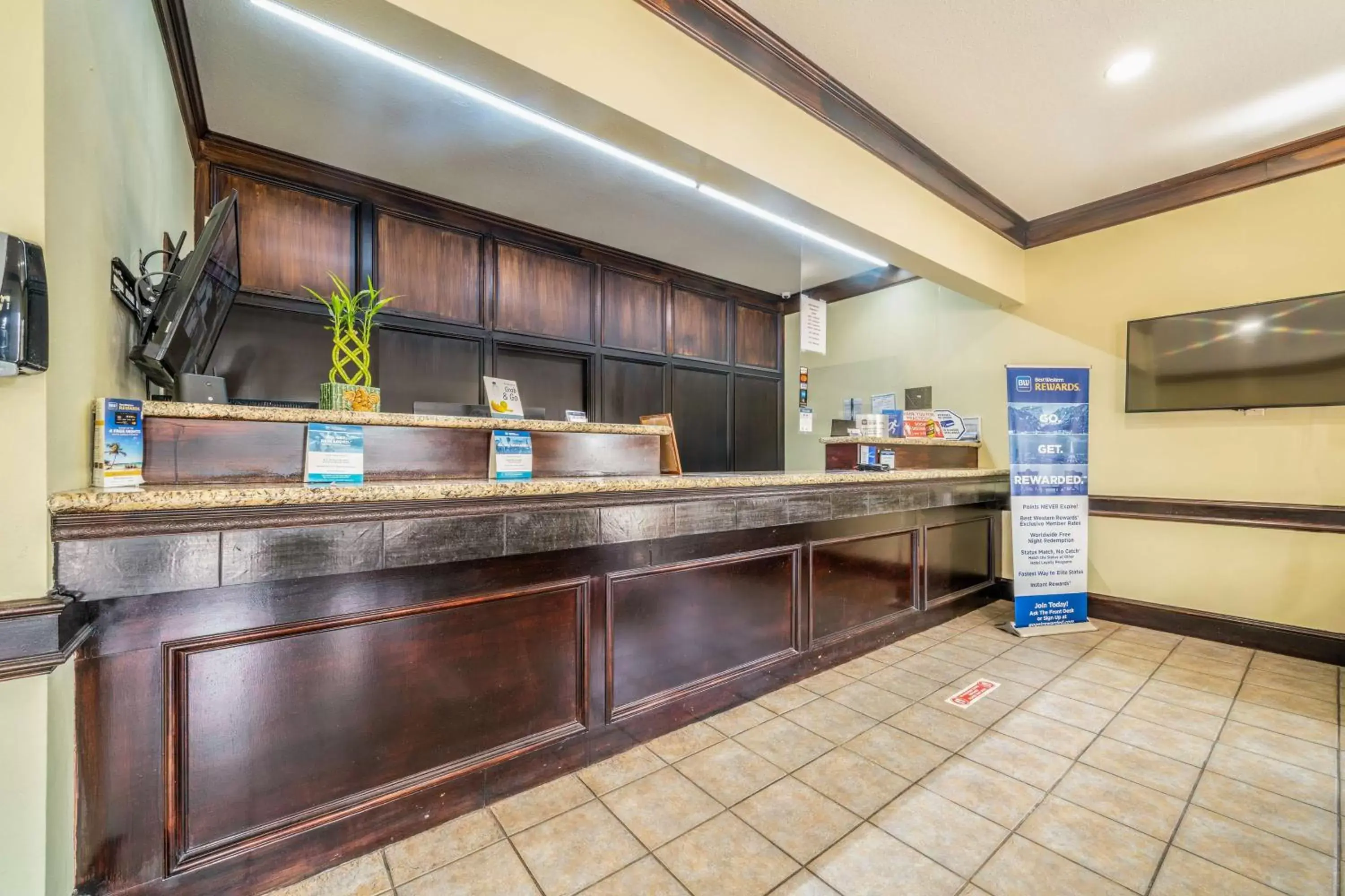 Lobby or reception, Lobby/Reception in Best Western Inn of Jasper