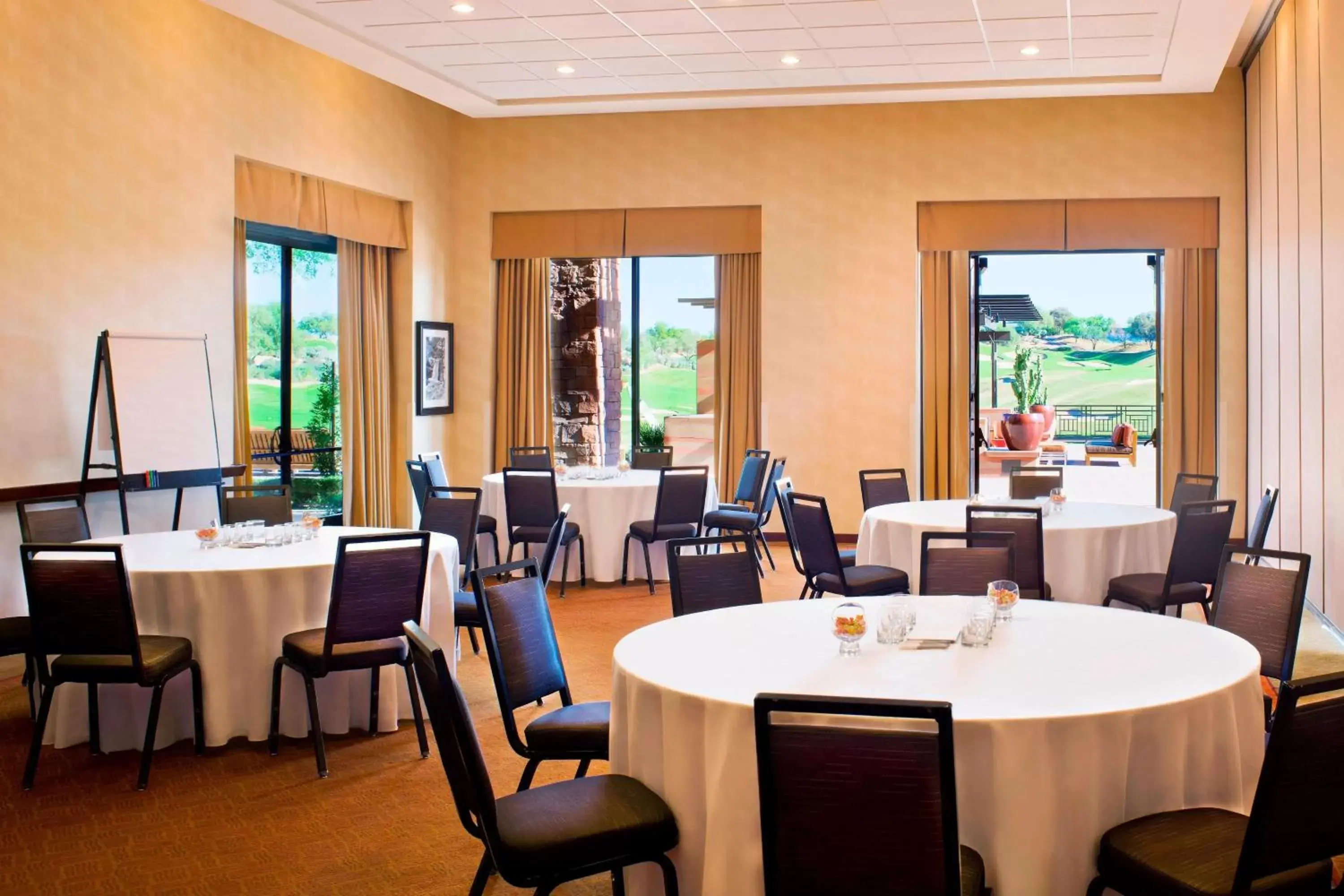 Meeting/conference room, Restaurant/Places to Eat in The Westin Kierland Resort & Spa