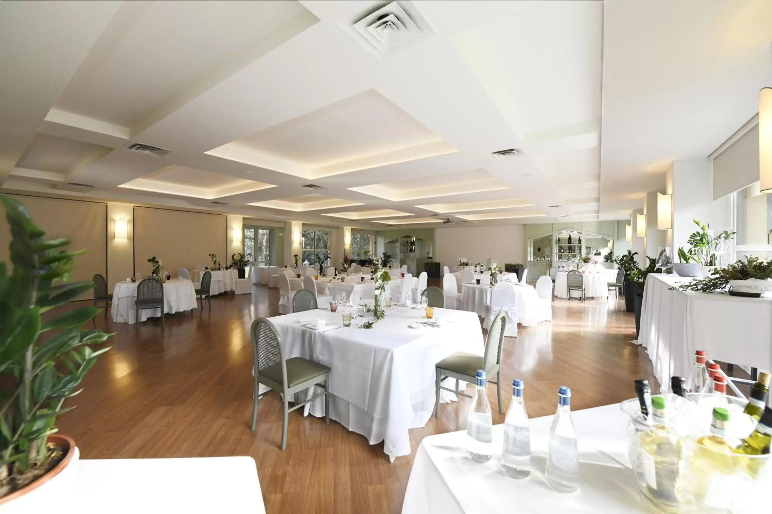 Restaurant/Places to Eat in Brianteo Hotel and Restaurant