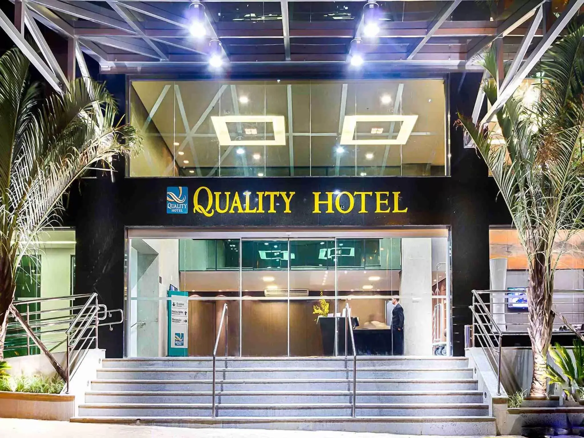 Facade/entrance in Quality Hotel Pampulha & Convention Center