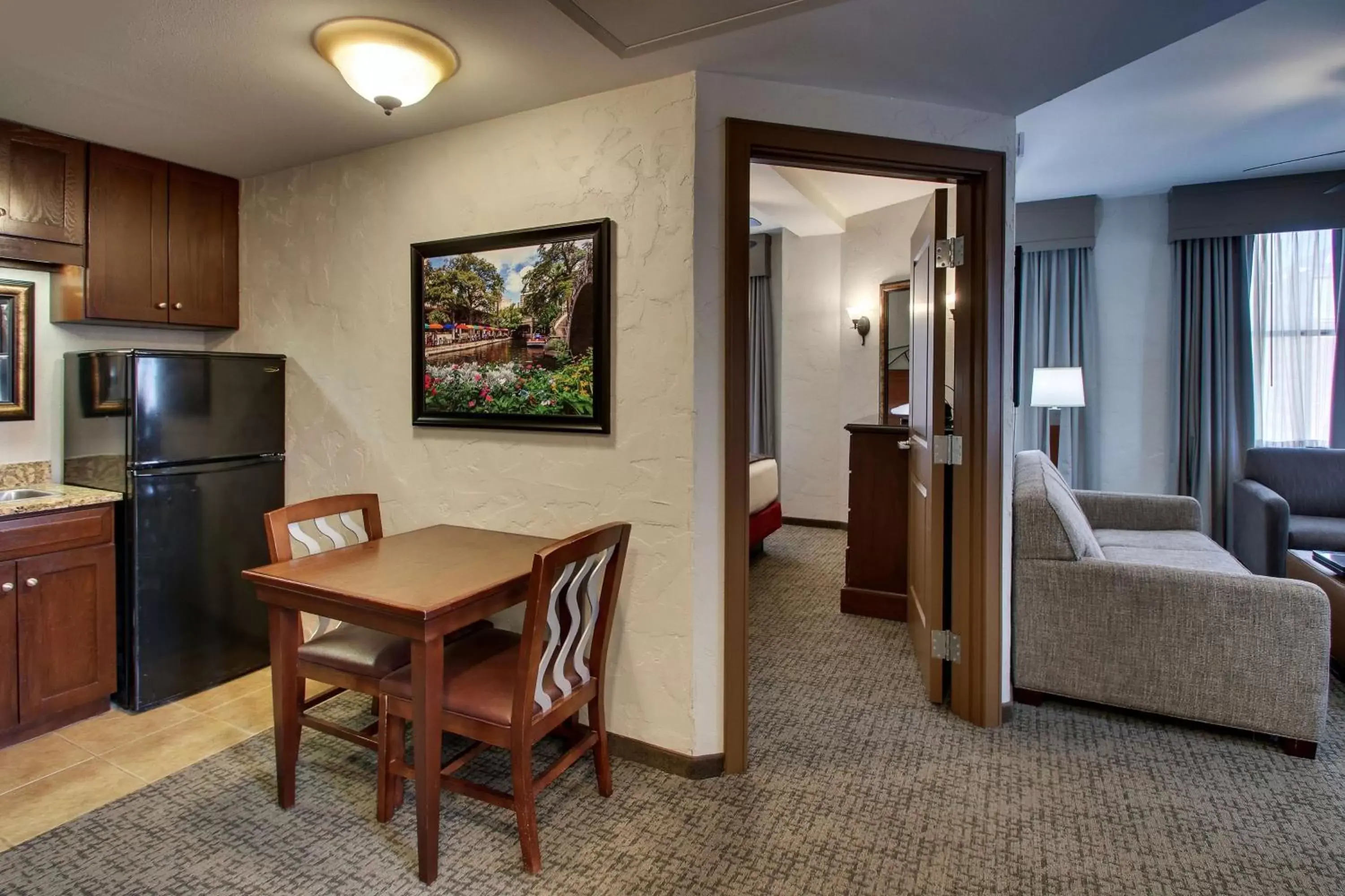 Bedroom, Dining Area in Drury Plaza Hotel San Antonio Riverwalk