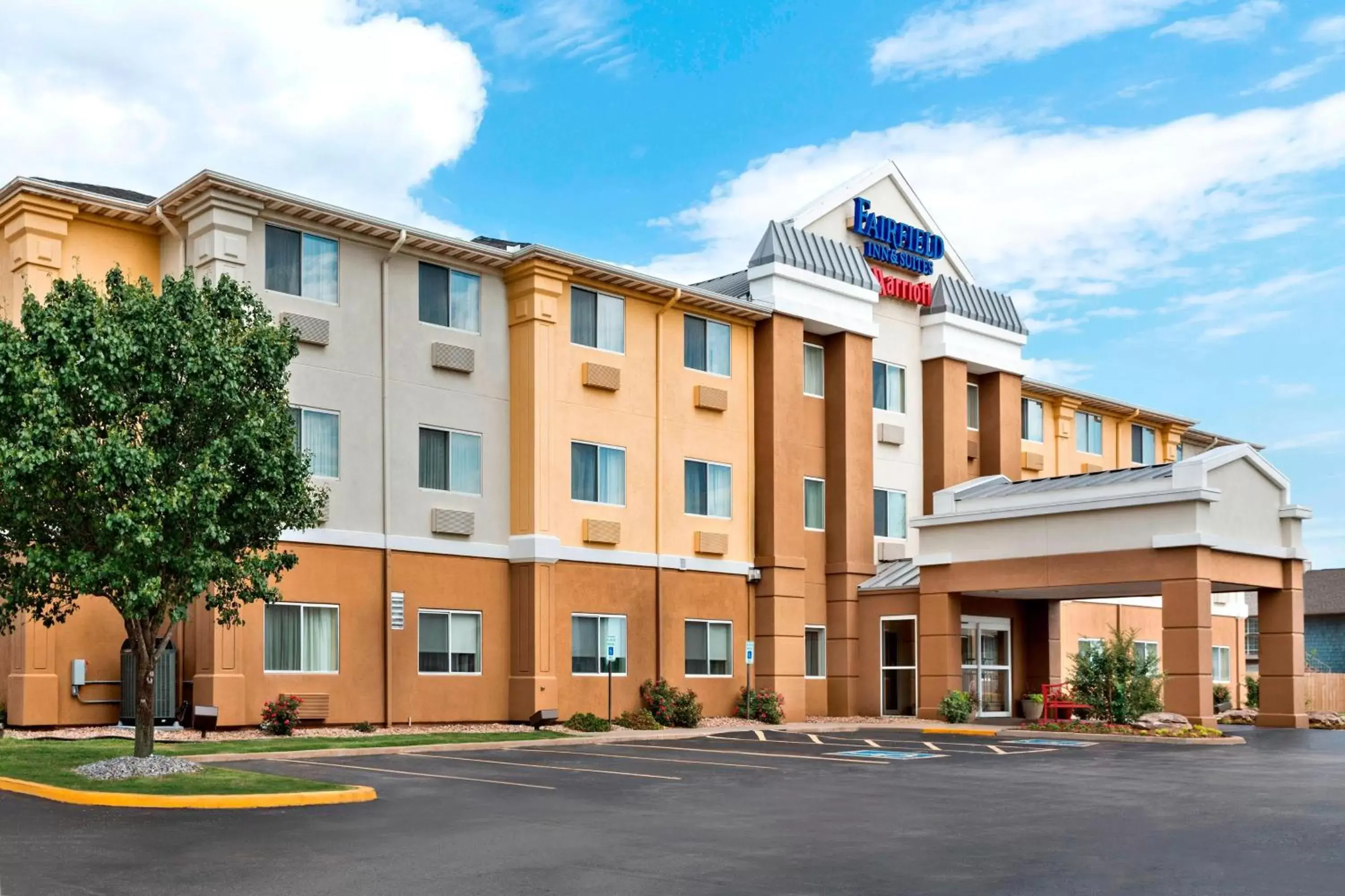 Property Building in Fairfield Inn & Suites Oklahoma City Quail Springs/South Edmond