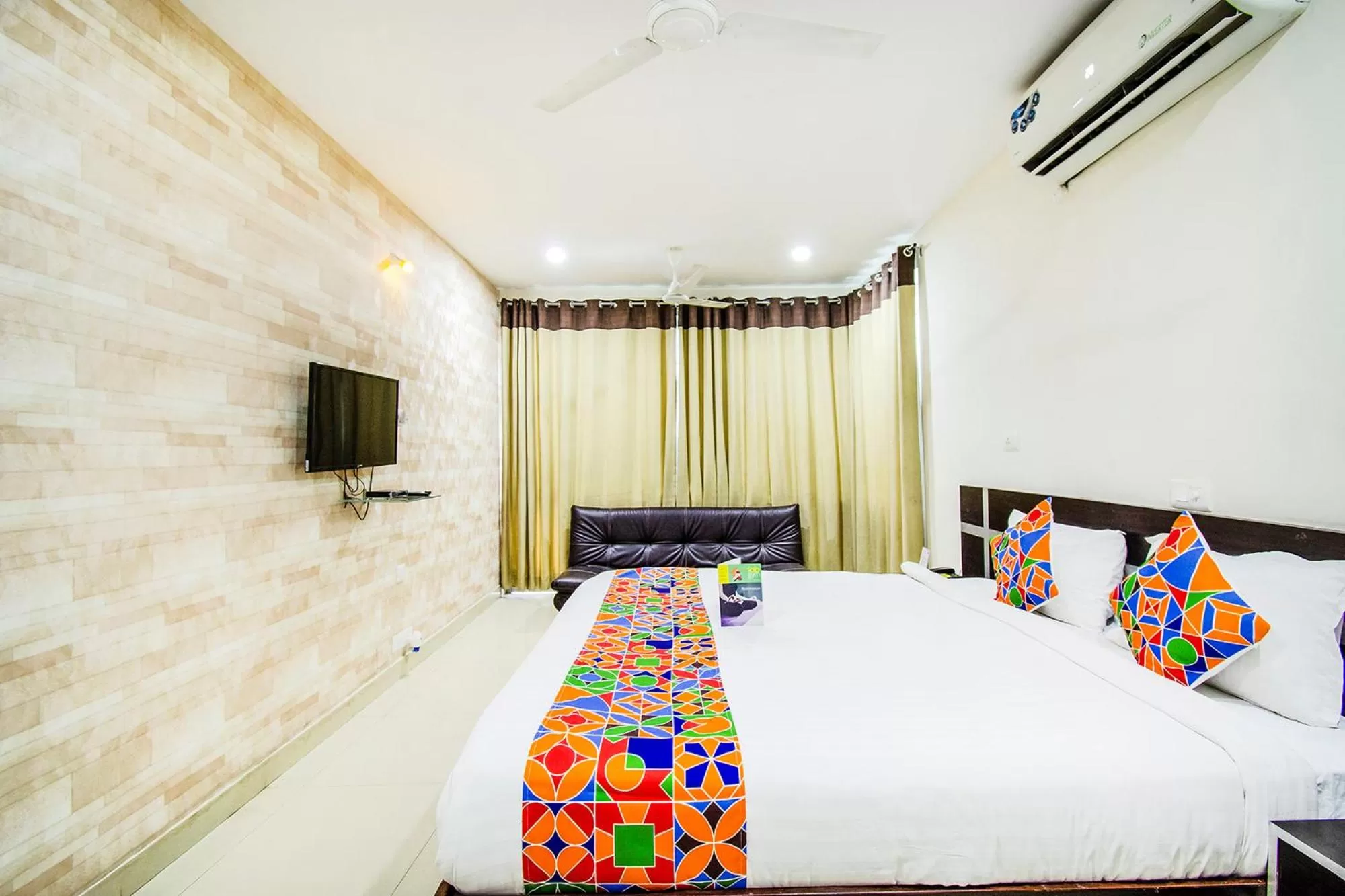Bed in FabHotel Pride Inn - Nr TCS Deccan Park, Hitech City