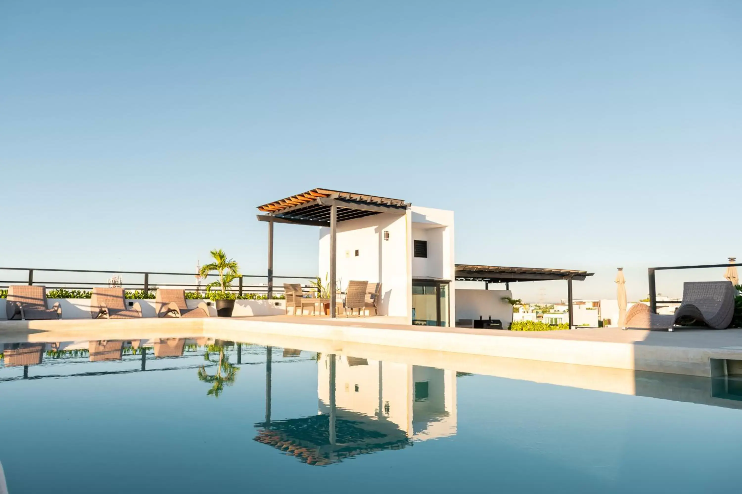 Balcony/Terrace, Swimming Pool in Torre Diez