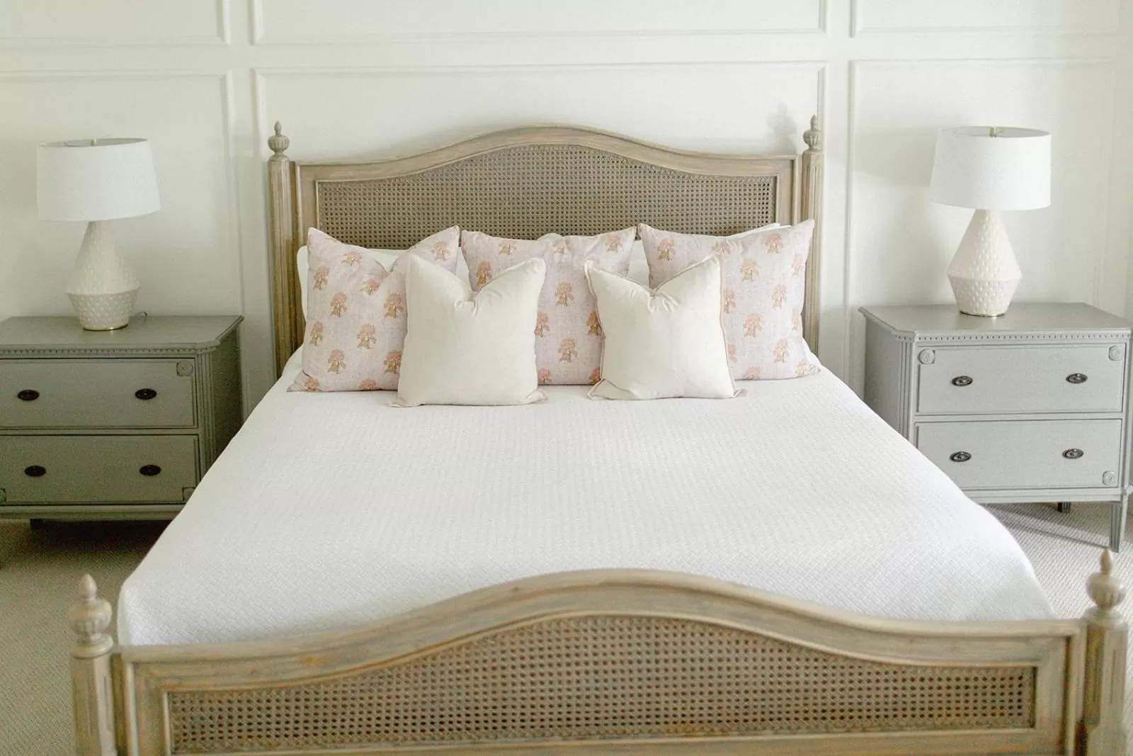 Bed in Fairville Inn