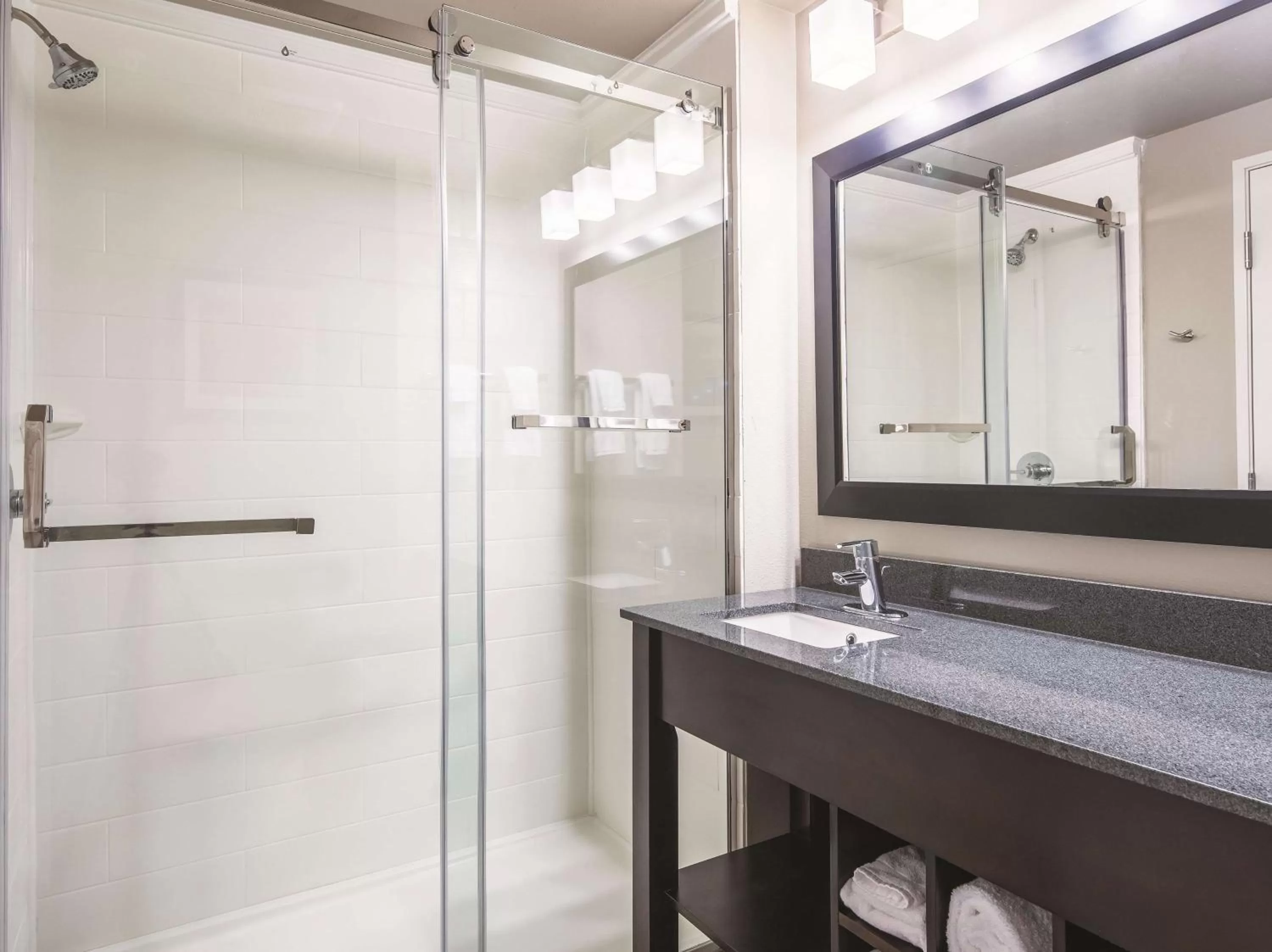 Photo of the whole room in La Quinta Inn & Suites by Wyndham Walla Walla