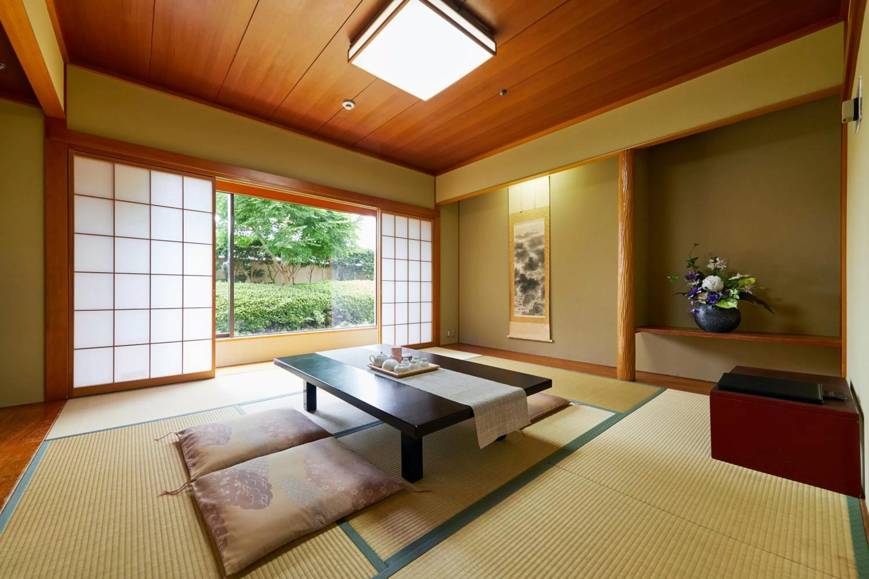 Seating area, Bed in Hotel Agora Osaka Moriguchi