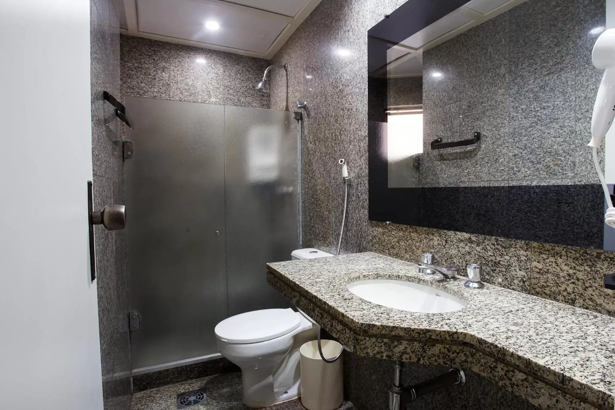 Bathroom in Savassi Hotel