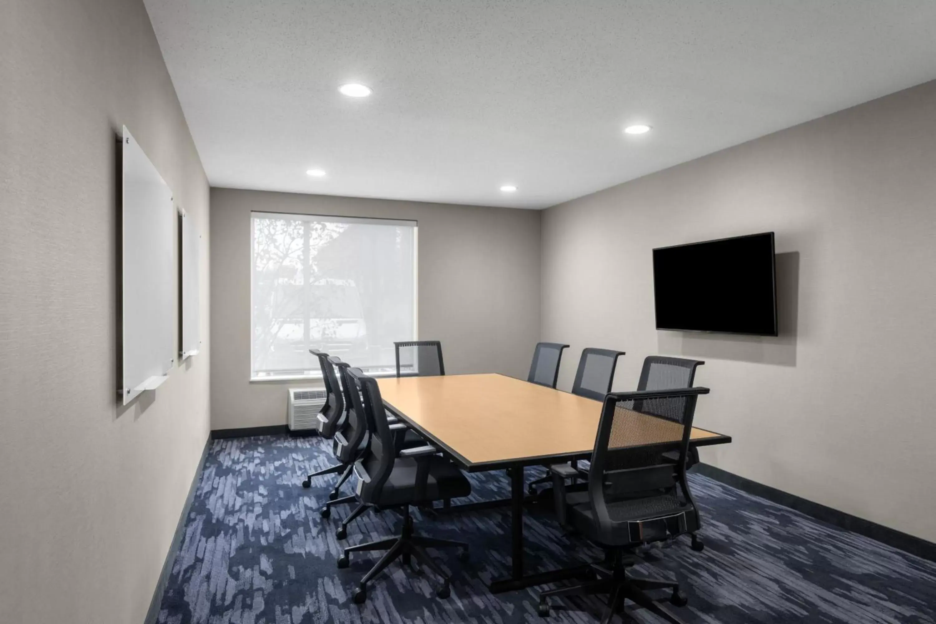 Meeting/conference room in Fairfield by Marriott Inn & Suites Washington Casino Area