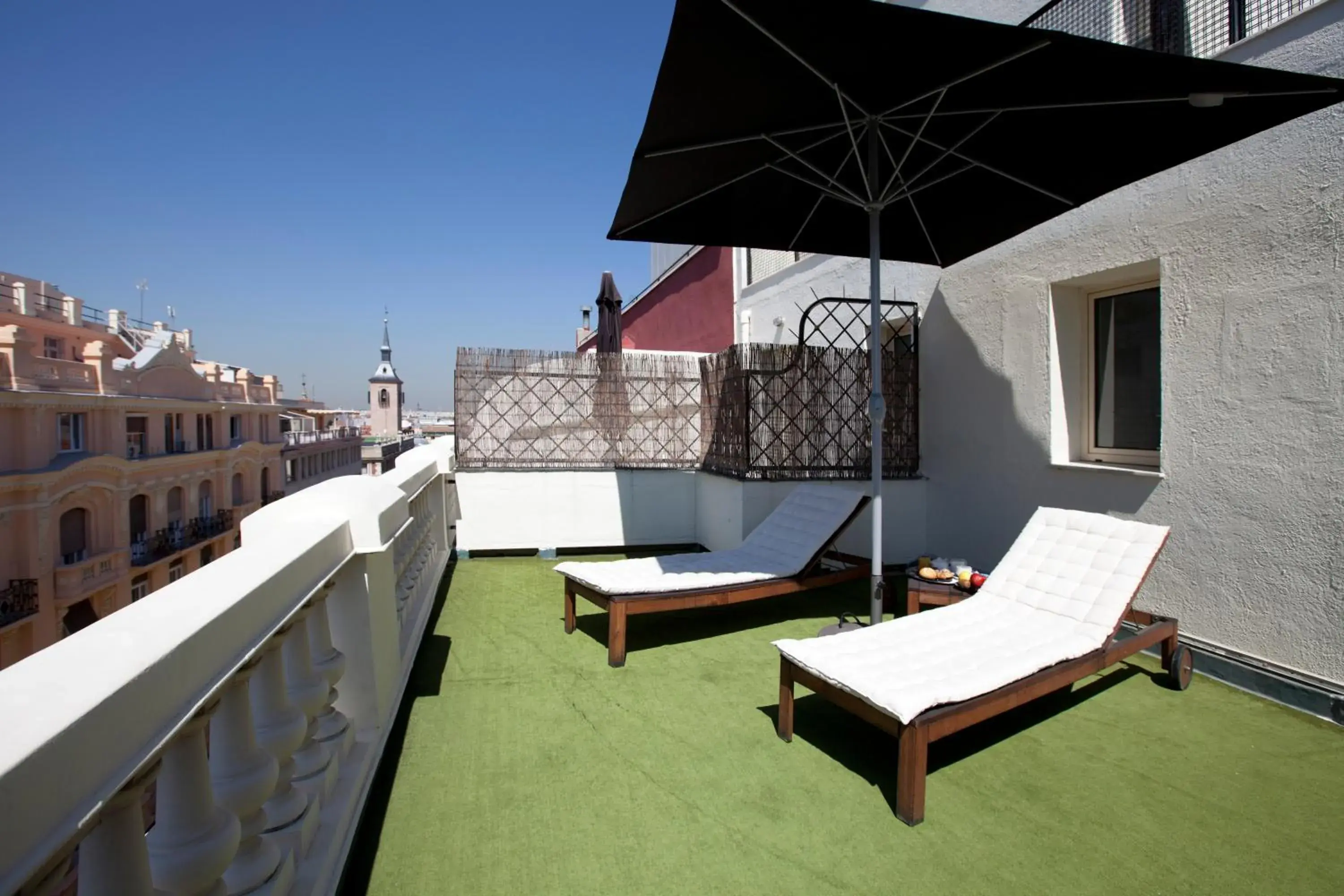 View (from property/room), Balcony/Terrace in Hotel Moderno Puerta del Sol