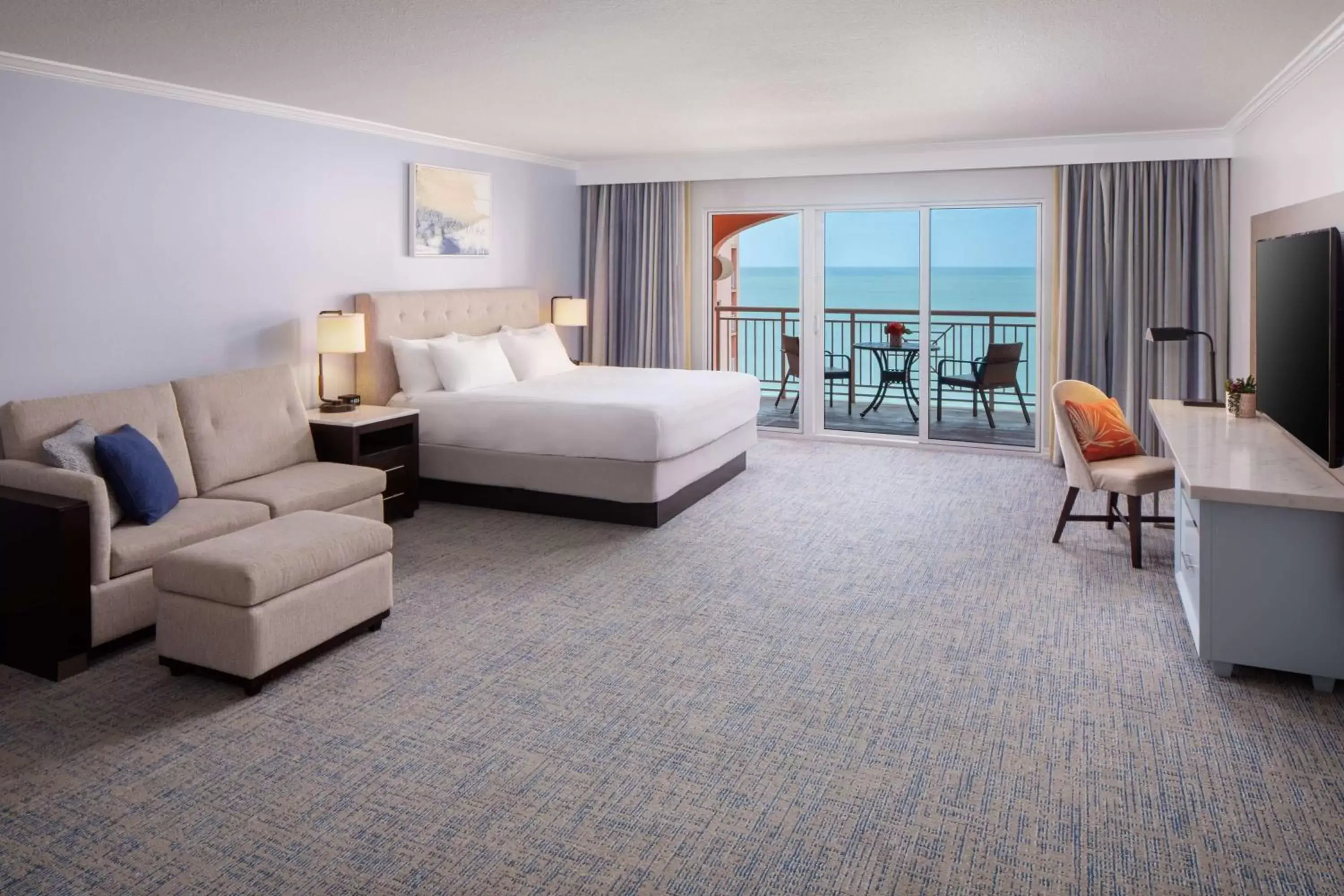 Bedroom, Seating Area in Hyatt Regency Clearwater Beach Resort & Spa