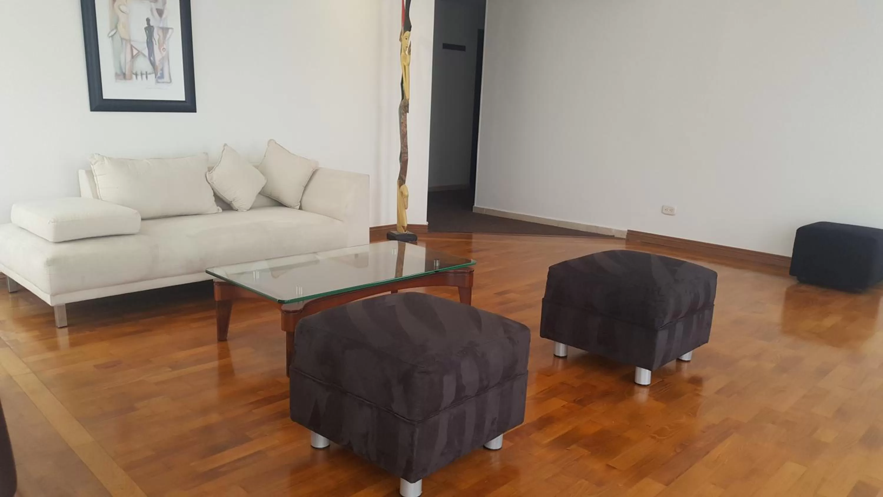 Seating area in Suites 109 GH Usaquén