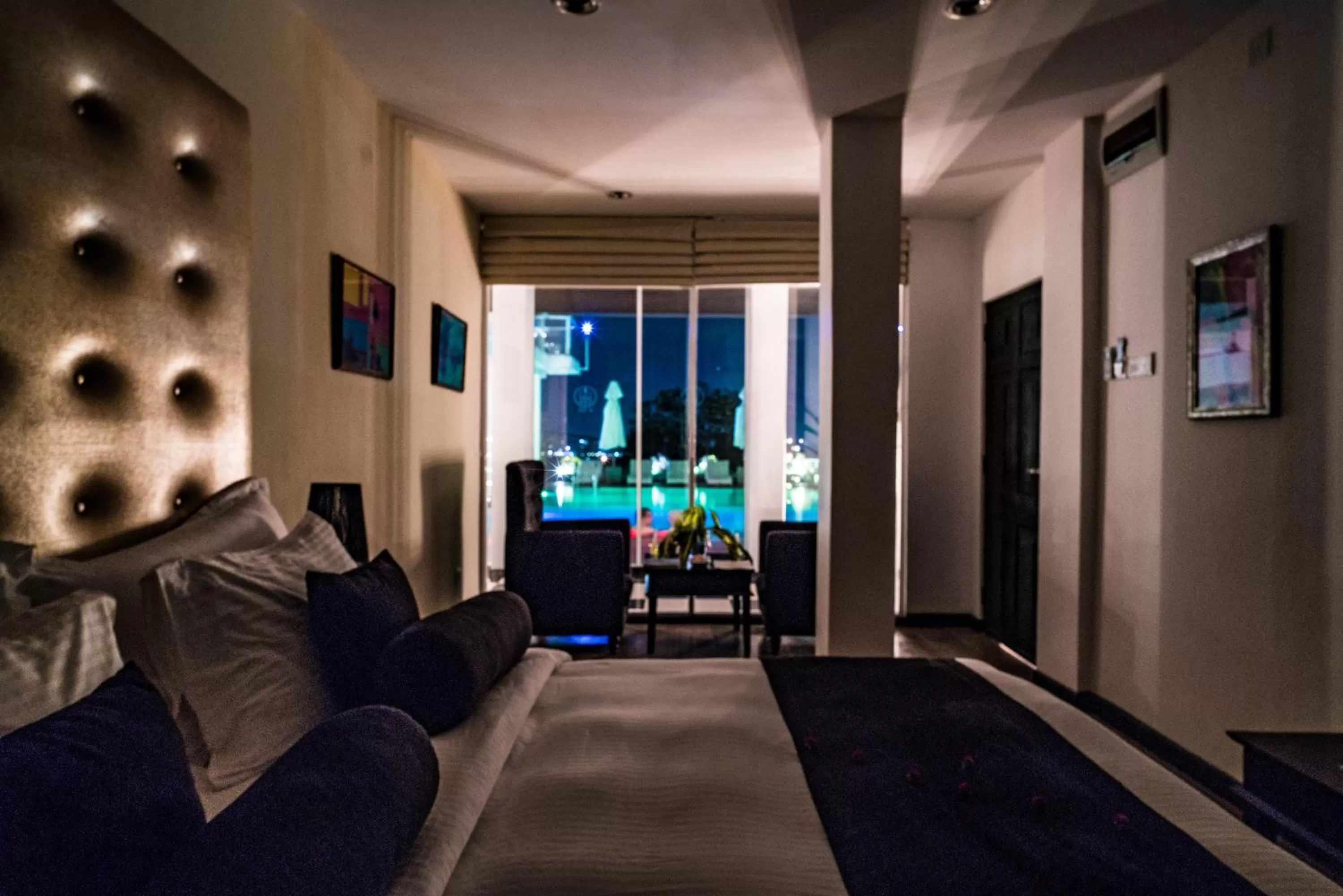 Pool view in Levels Unawatuna