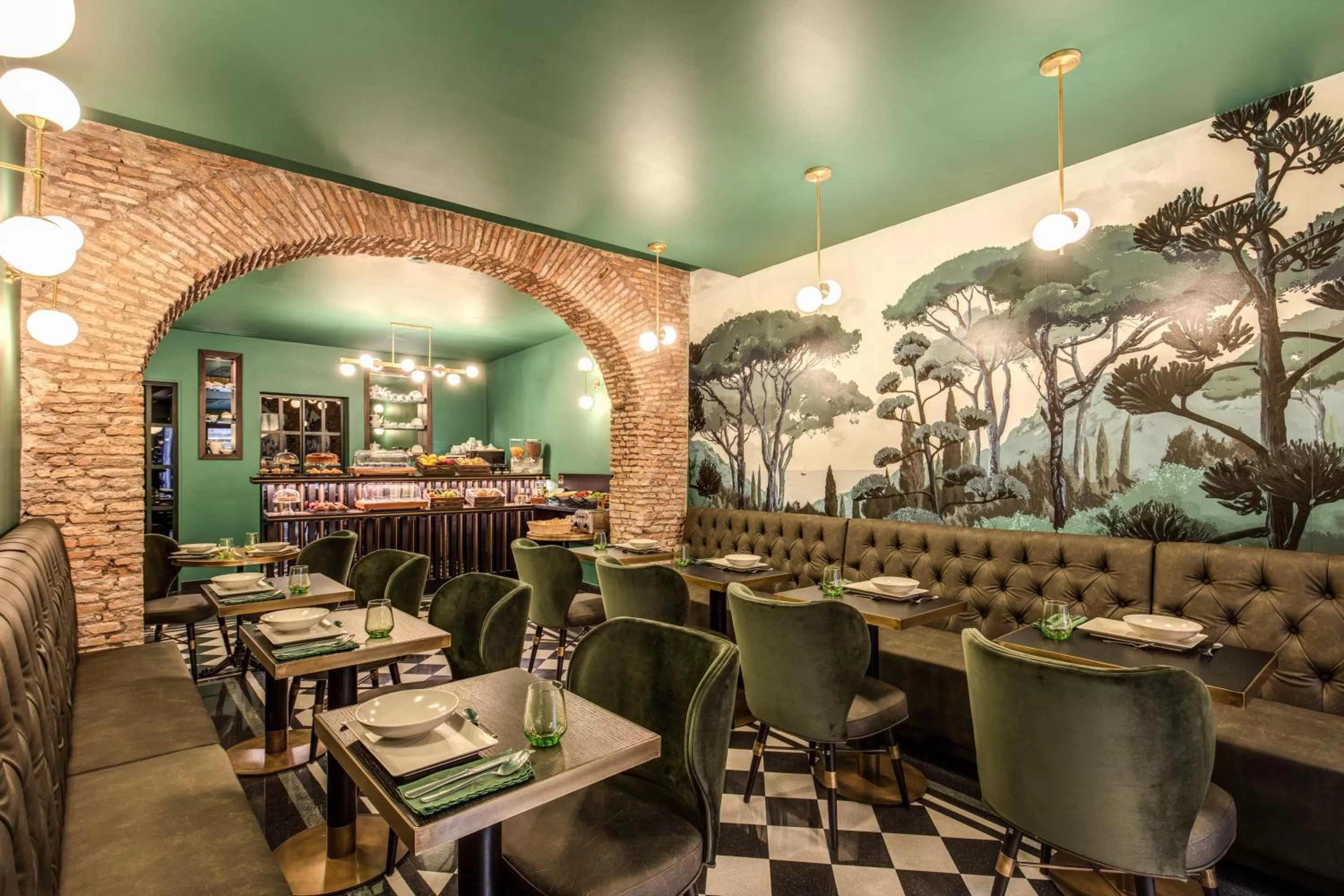 Restaurant/places to eat in Tree Charme Parliament Boutique Hotel