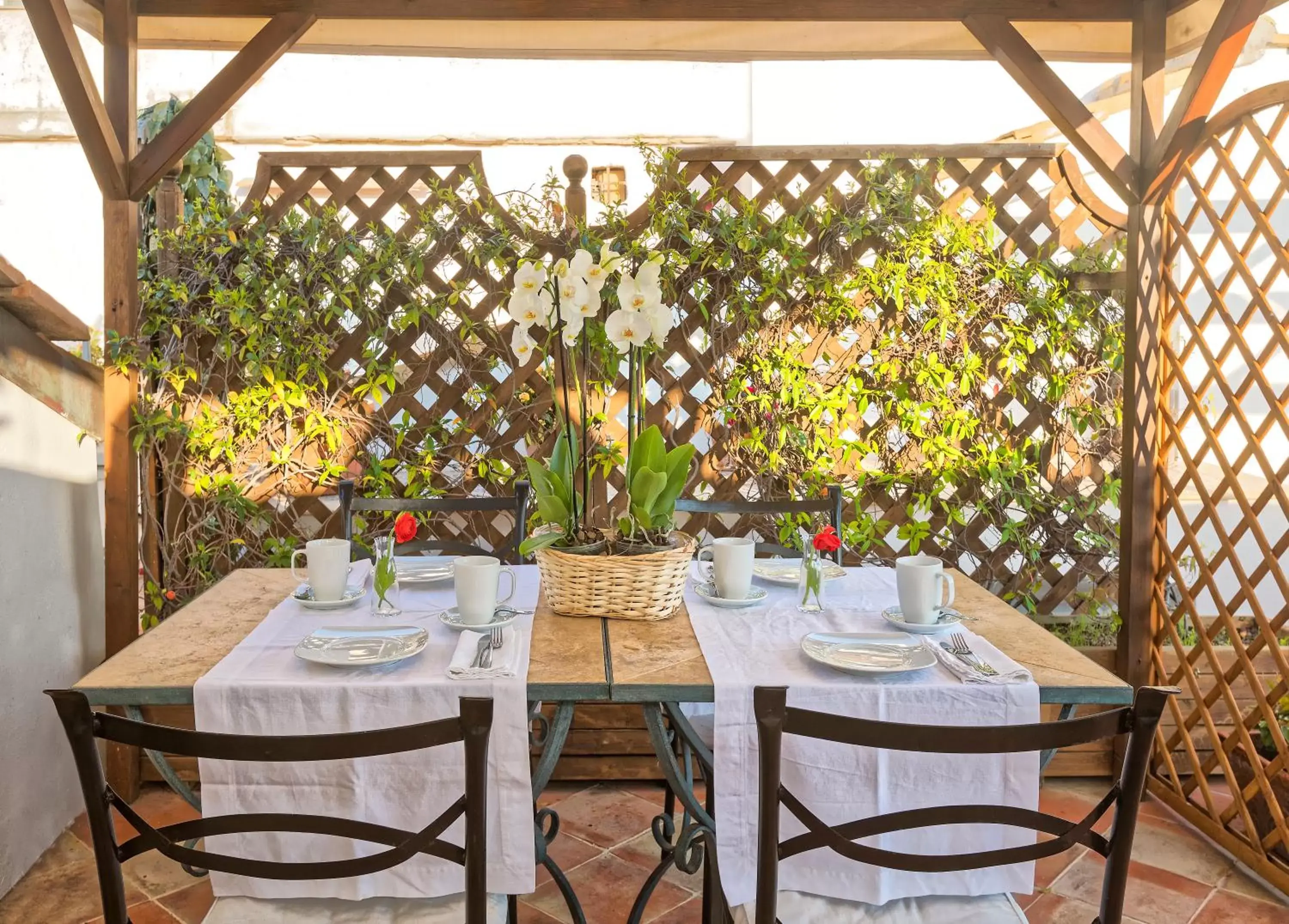 Balcony/Terrace, Restaurant/Places to Eat in Villa Lieta