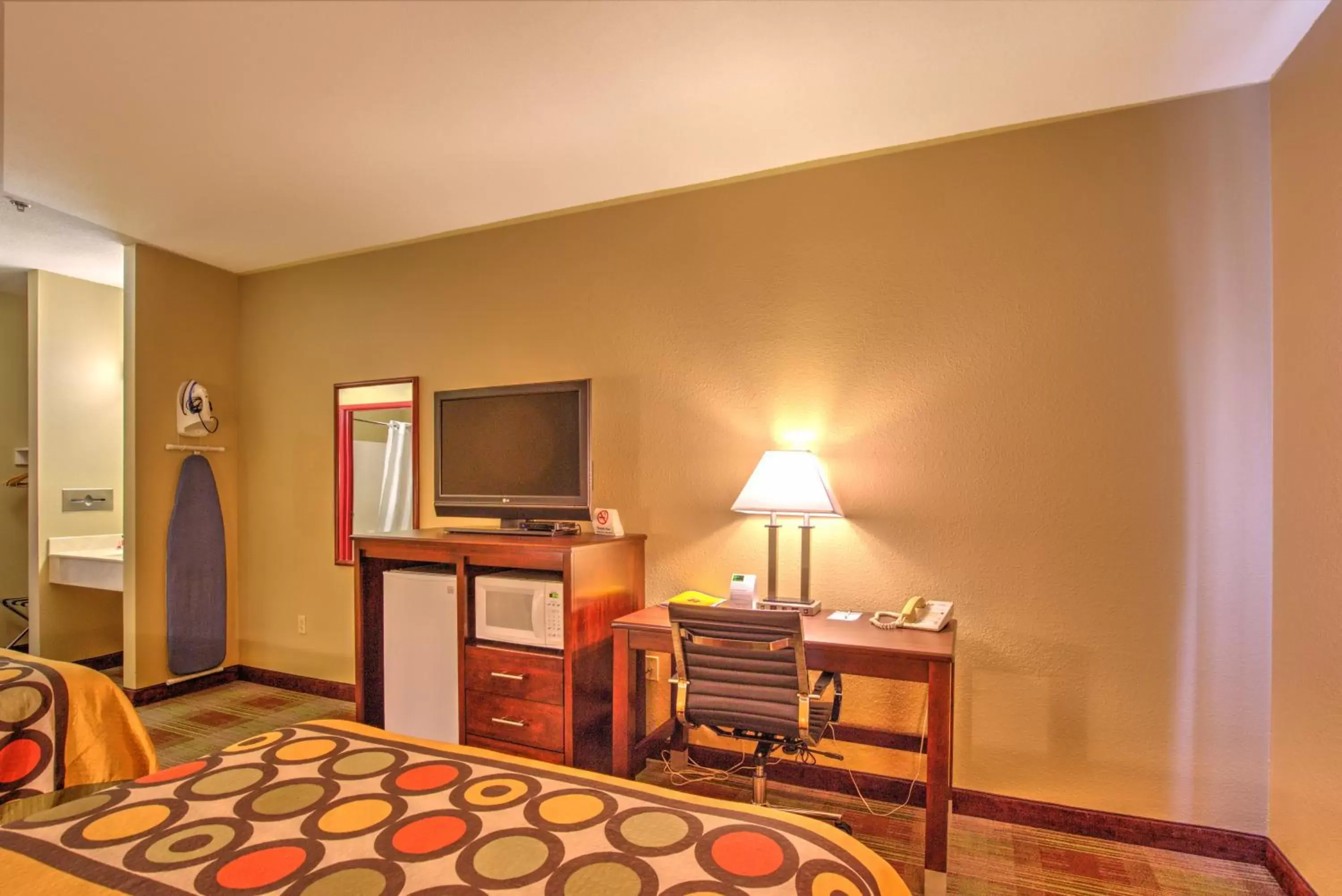 TV/Entertainment Center in Super 8 by Wyndham Waterloo