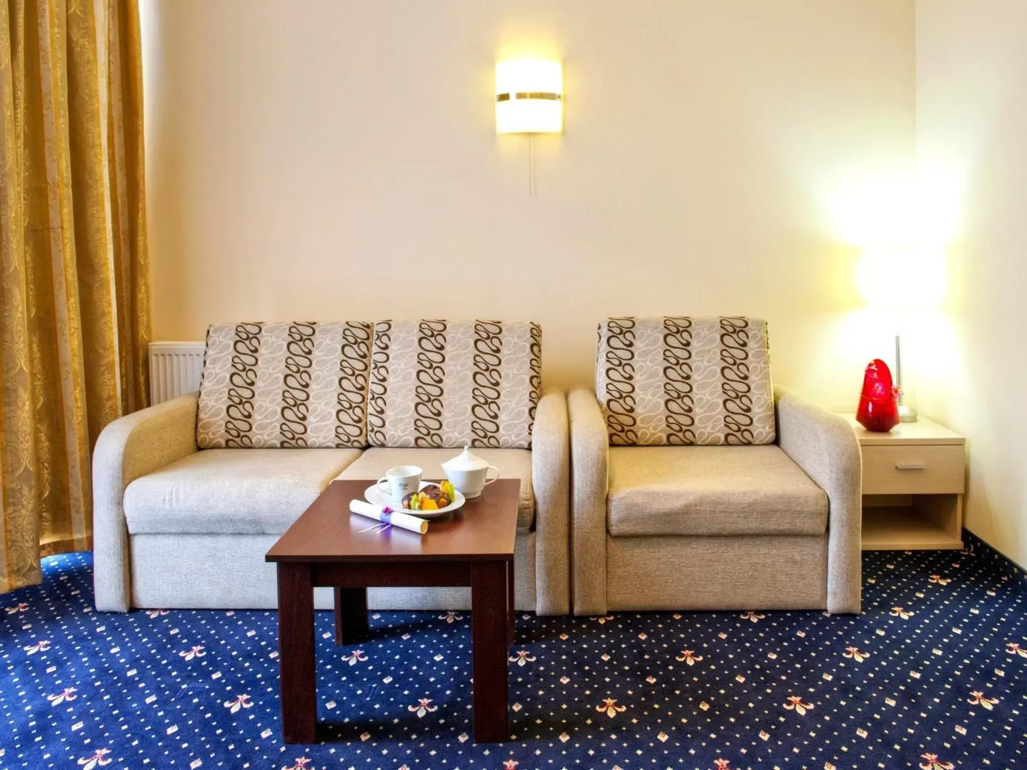 Living room in Manhattan Hotel & Restaurant Living room in Manhattan Hotel & Restaurant