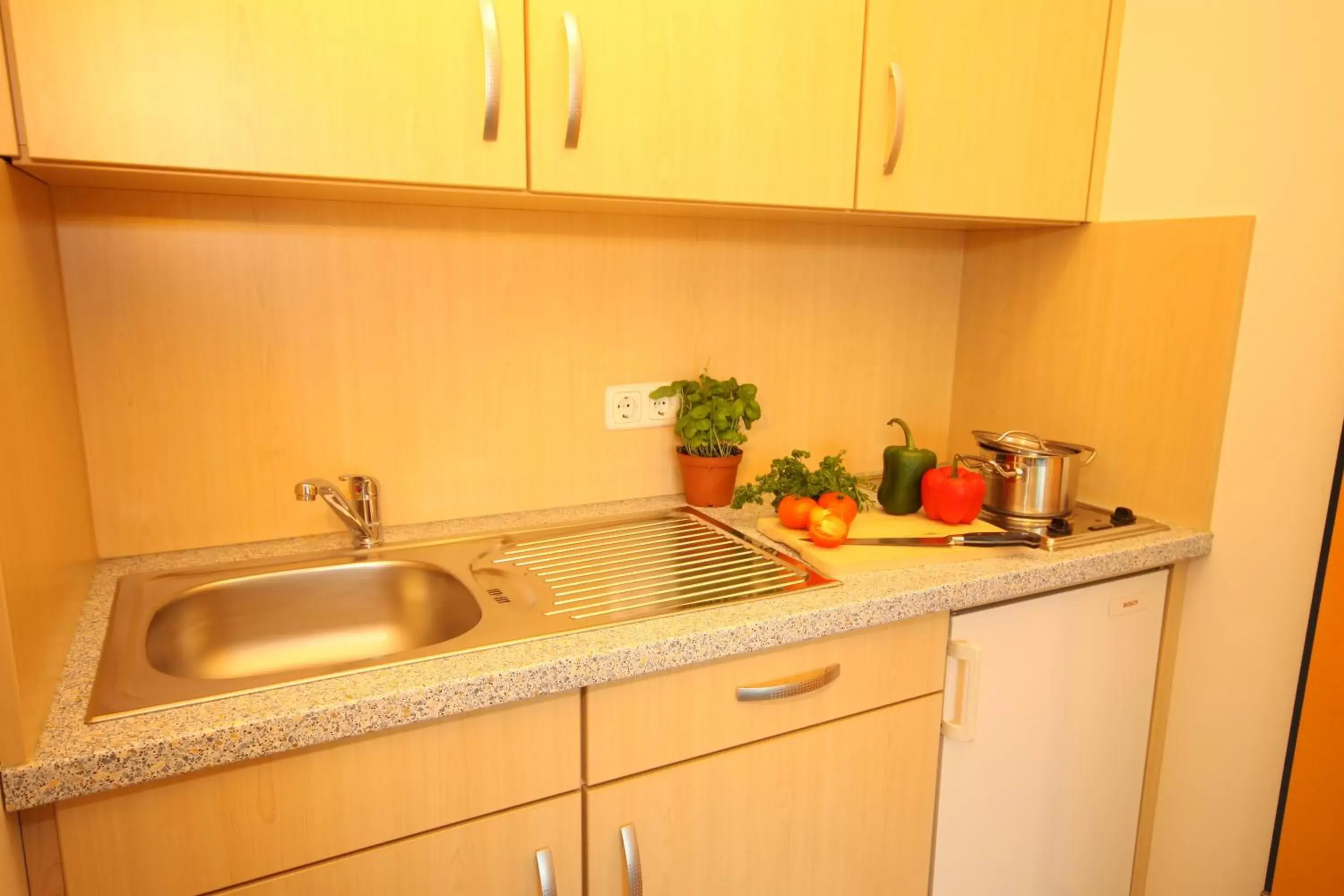 Kitchen or kitchenette, Kitchen/Kitchenette in smartMotel