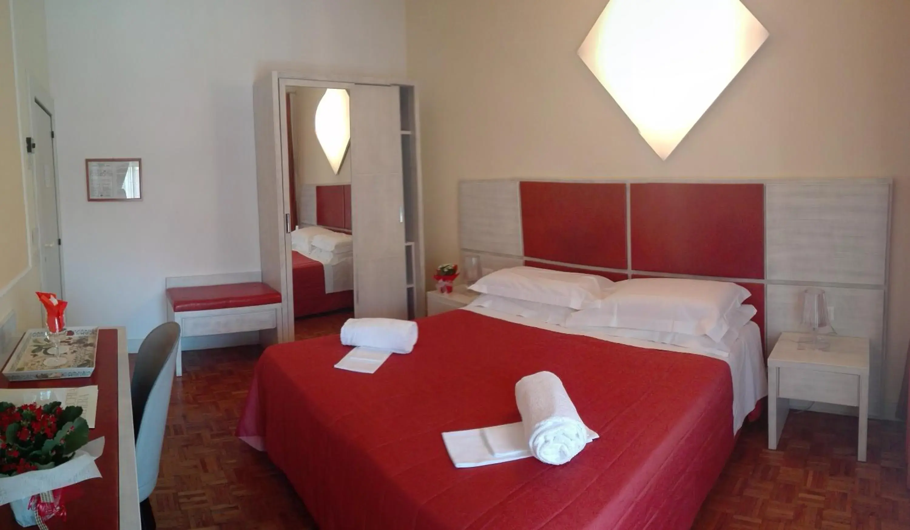 Photo of the whole room, Bed in La Vecchia Cartiera