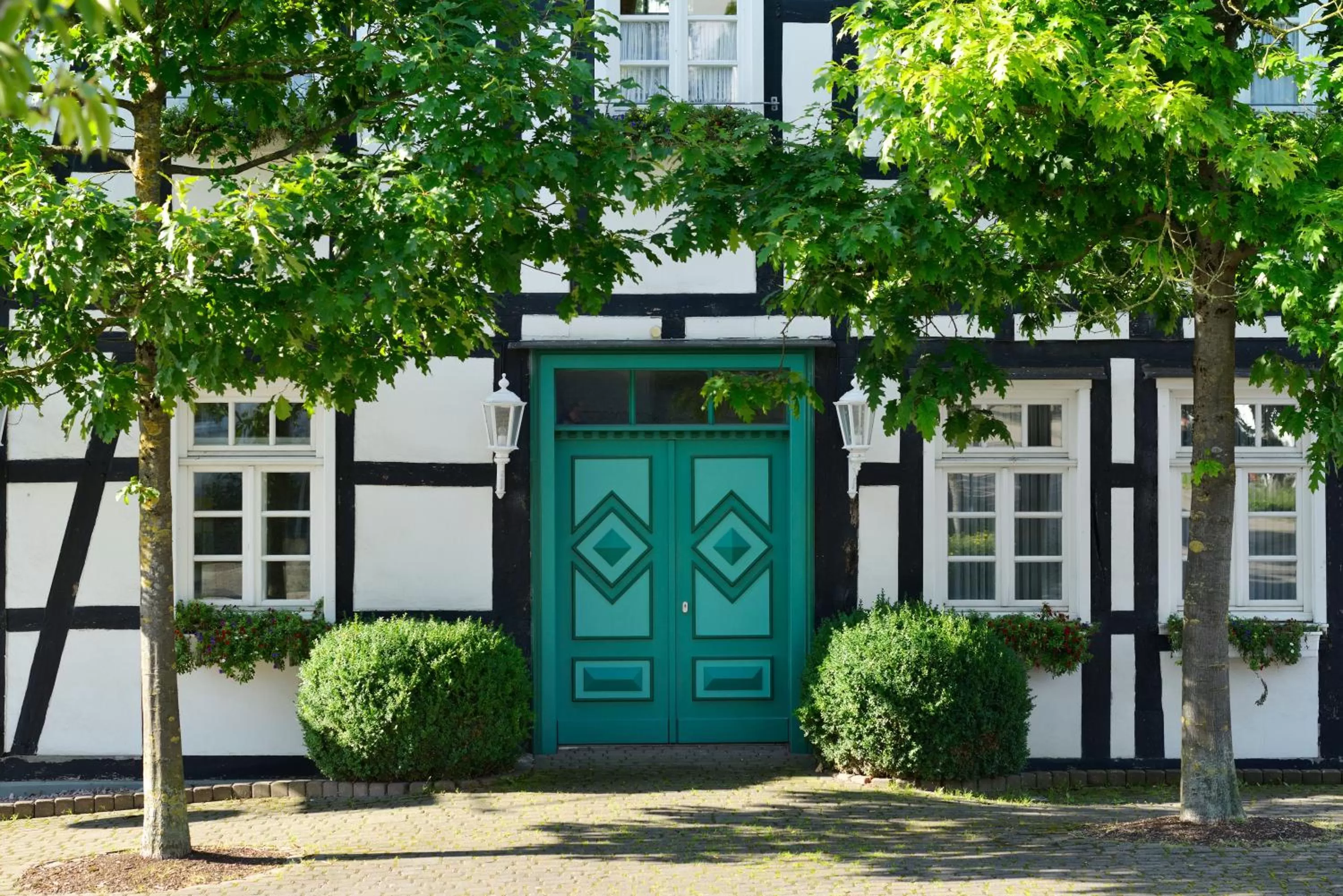 Facade/entrance in Romantik Hotel Knippschild