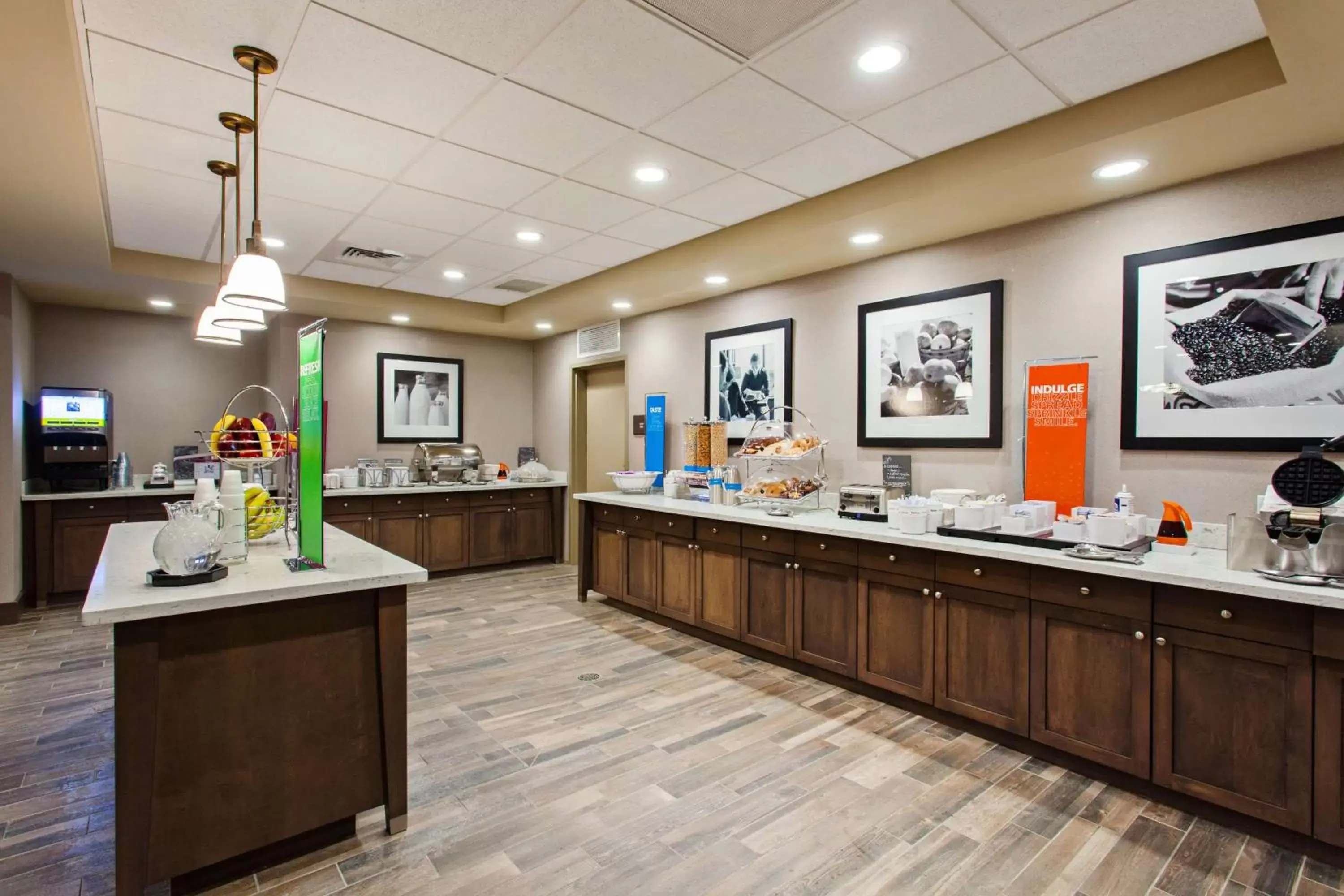 Restaurant/places to eat in Hampton Inn & Suites Leavenworth Restaurant/places to eat in Hampton Inn & Suites Leavenworth