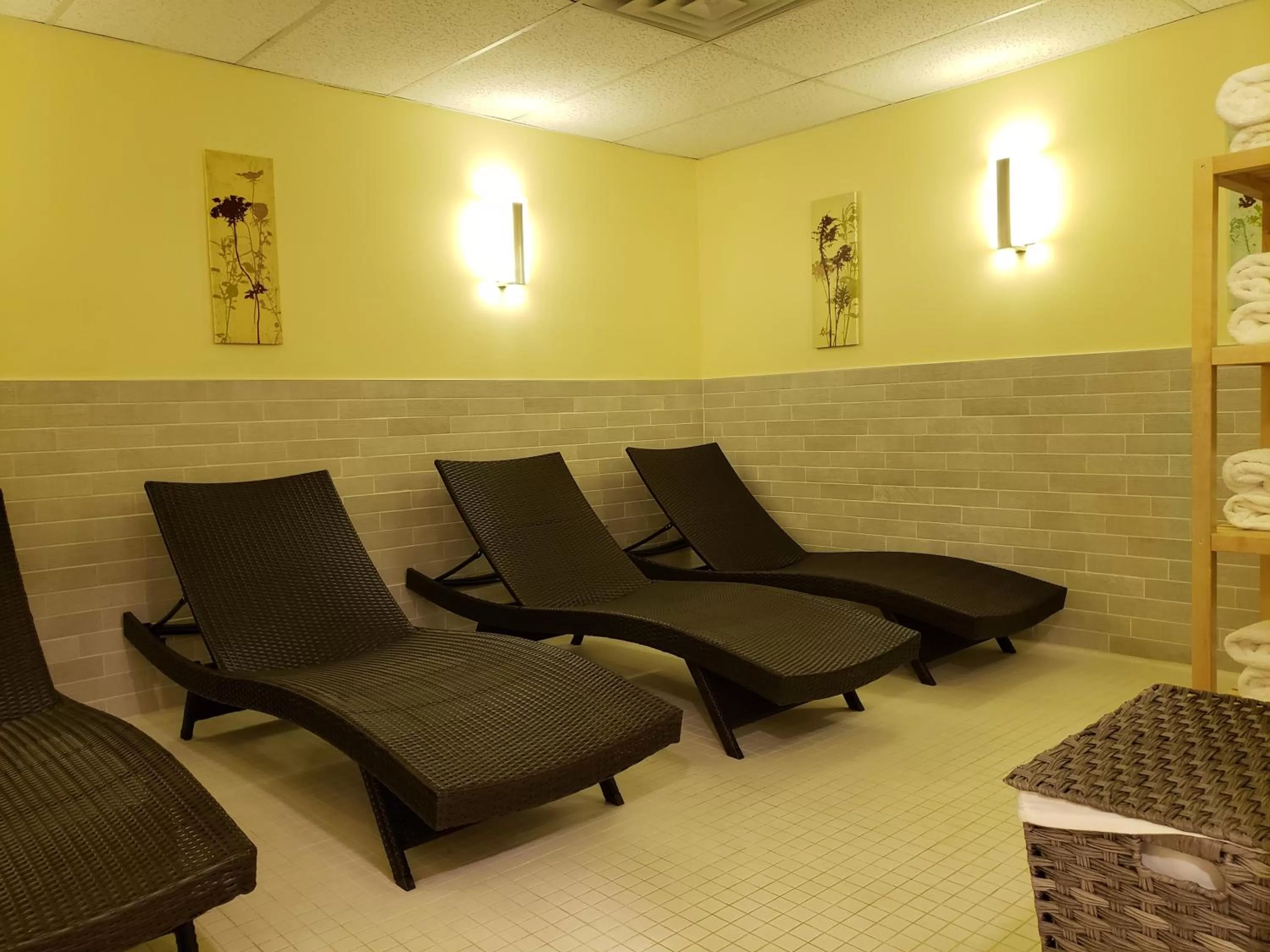 Spa and wellness centre/facilities in Sun Peaks Lodge