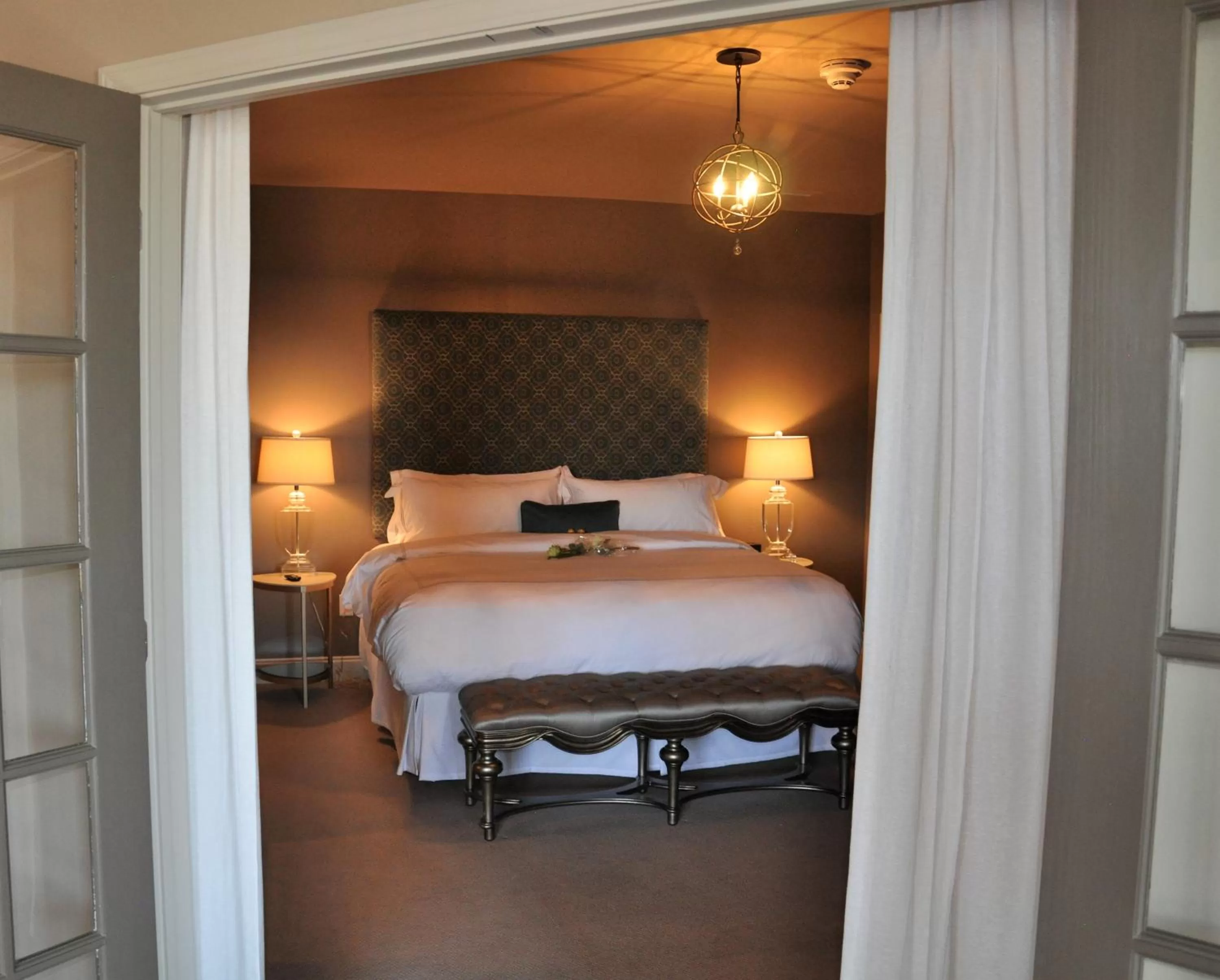 Bed in Kentucky Grand Hotel & Spa