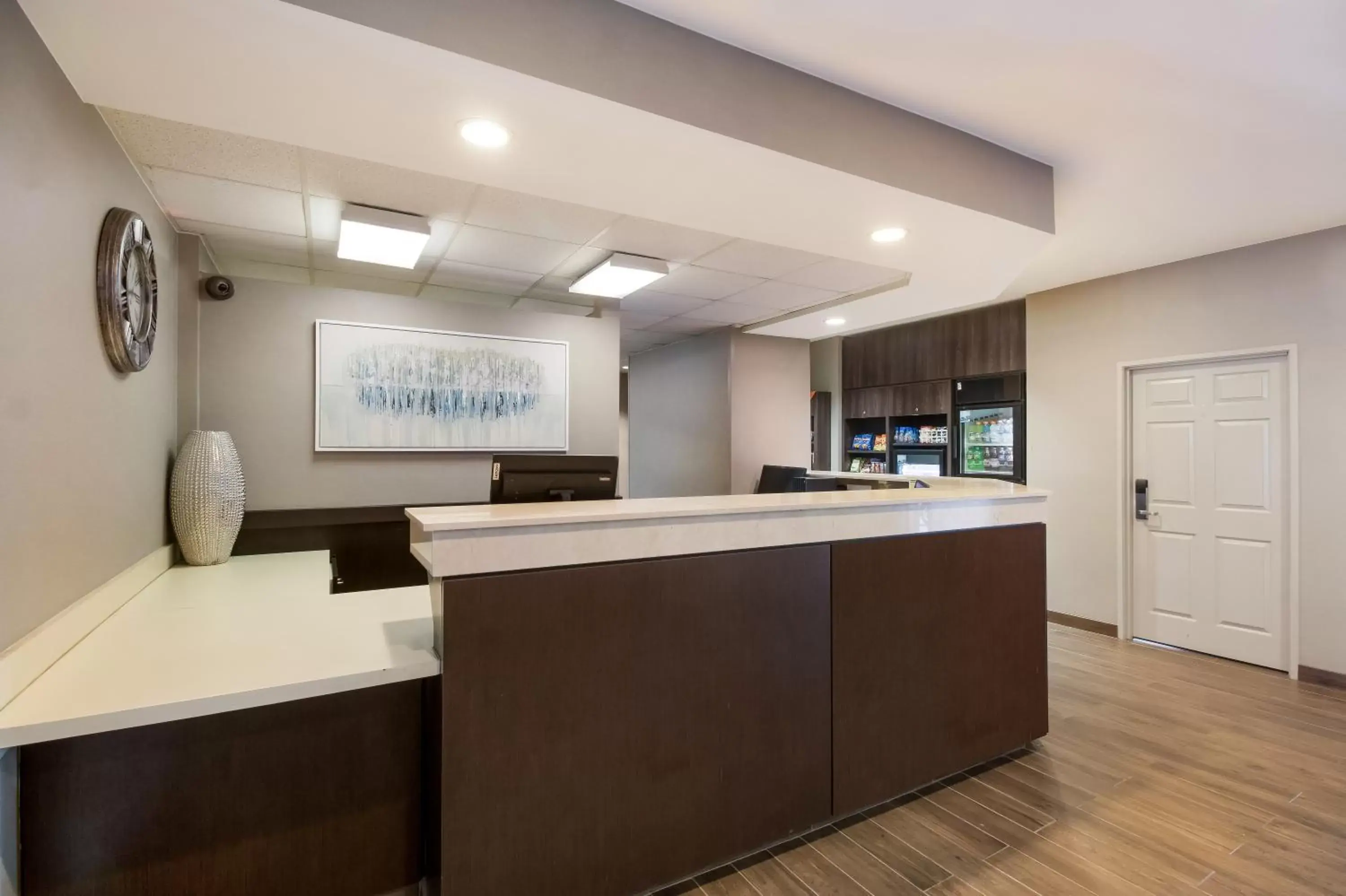 Lobby or reception in Sonesta ES Suites Dallas Richardson Lobby or reception in Sonesta ES Suites Dallas Richardson