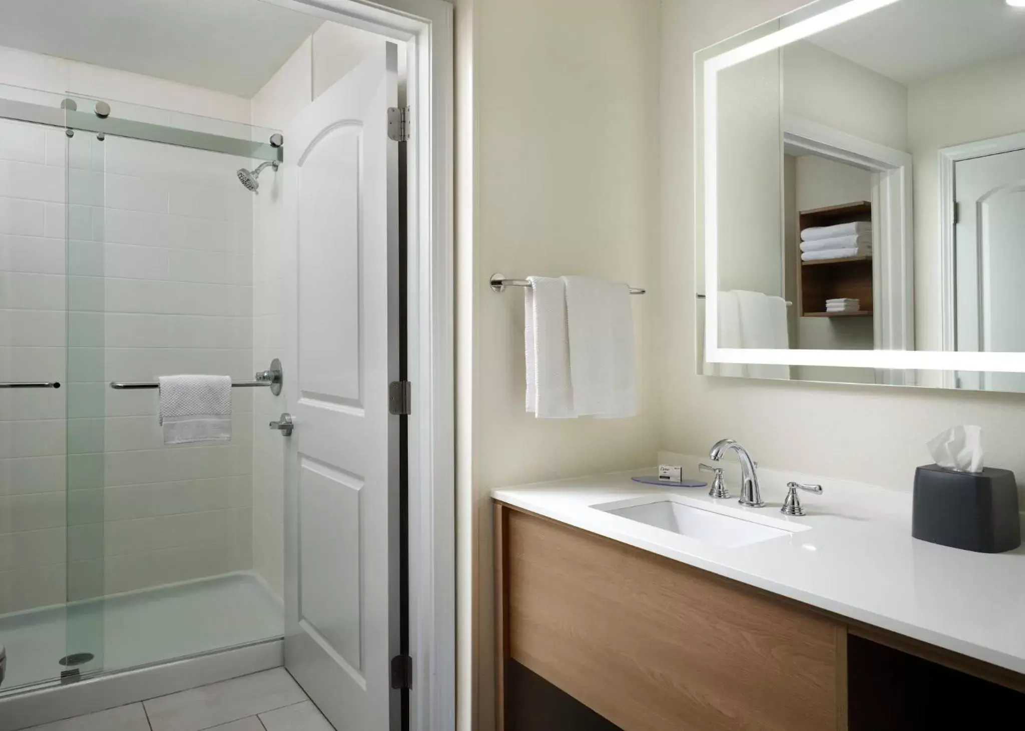 Bathroom in Staybridge Suites - Flowood - NW Jackson, an IHG Hotel