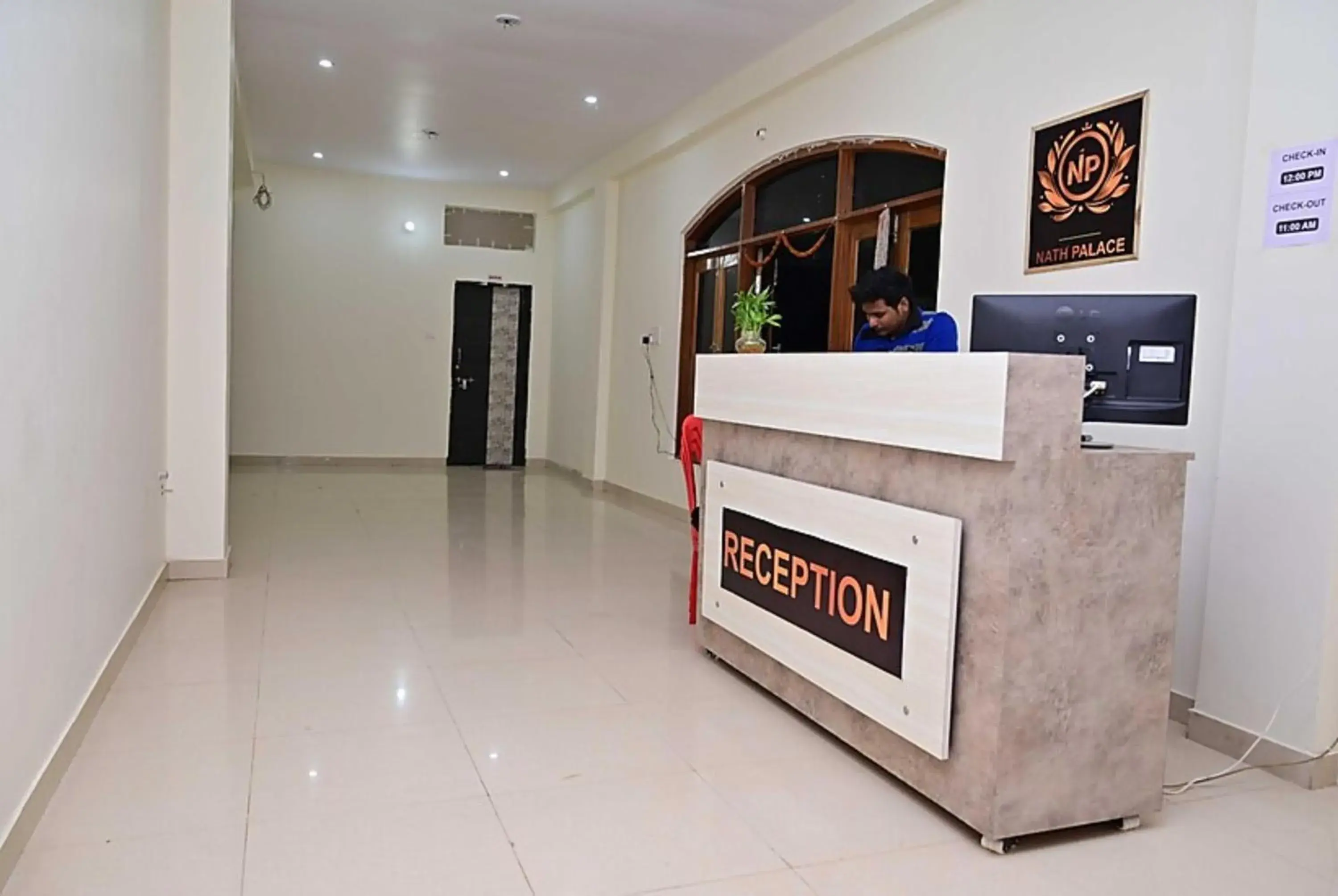 Lobby or reception, Lobby/Reception in Goroomgo Nath Palace Varanasi