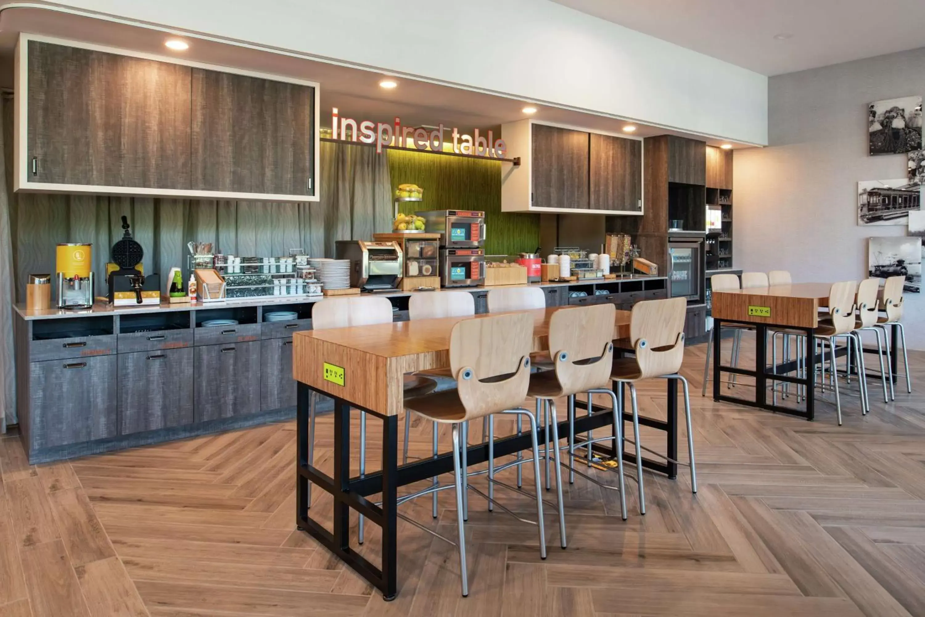 Breakfast in Home2 Suites By Hilton Tampa Downtown Channel District Breakfast in Home2 Suites By Hilton Tampa Downtown Channel District