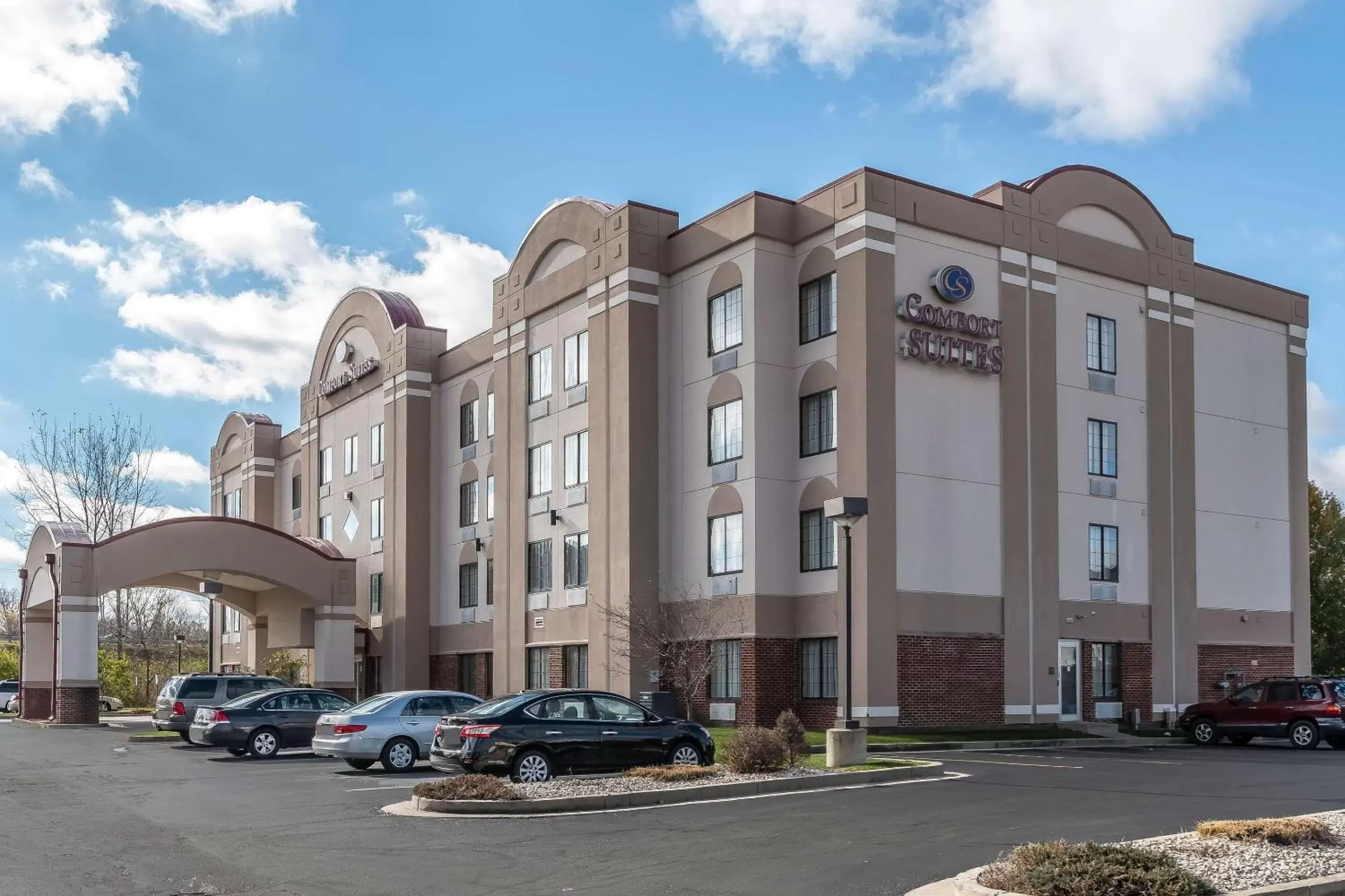 Property Building in Comfort Suites Springfield