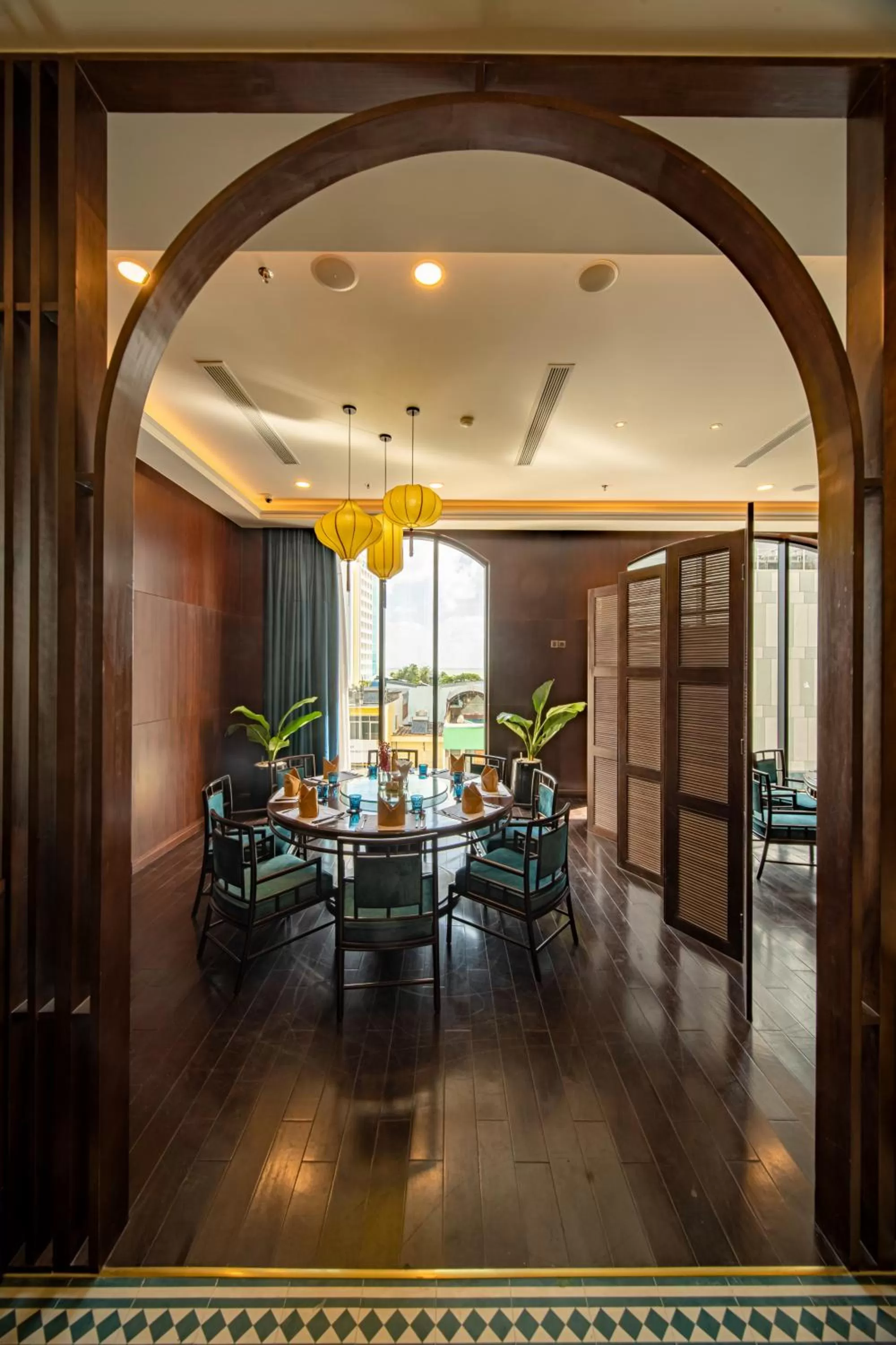 Restaurant/places to eat in Potique Hotel