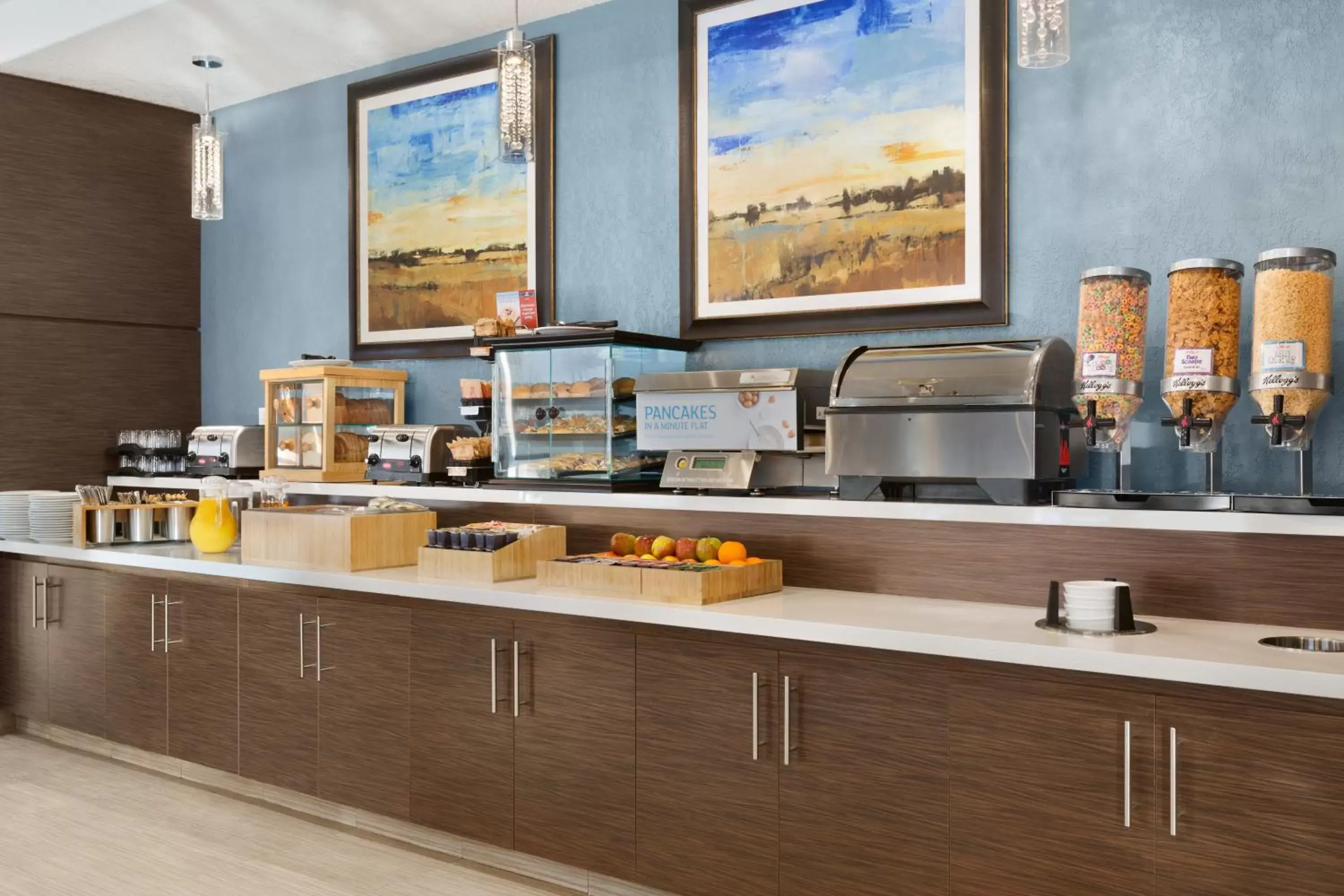 Food and drinks in Days Inn & Suites by Wyndham Yorkton Food and drinks in Days Inn & Suites by Wyndham Yorkton