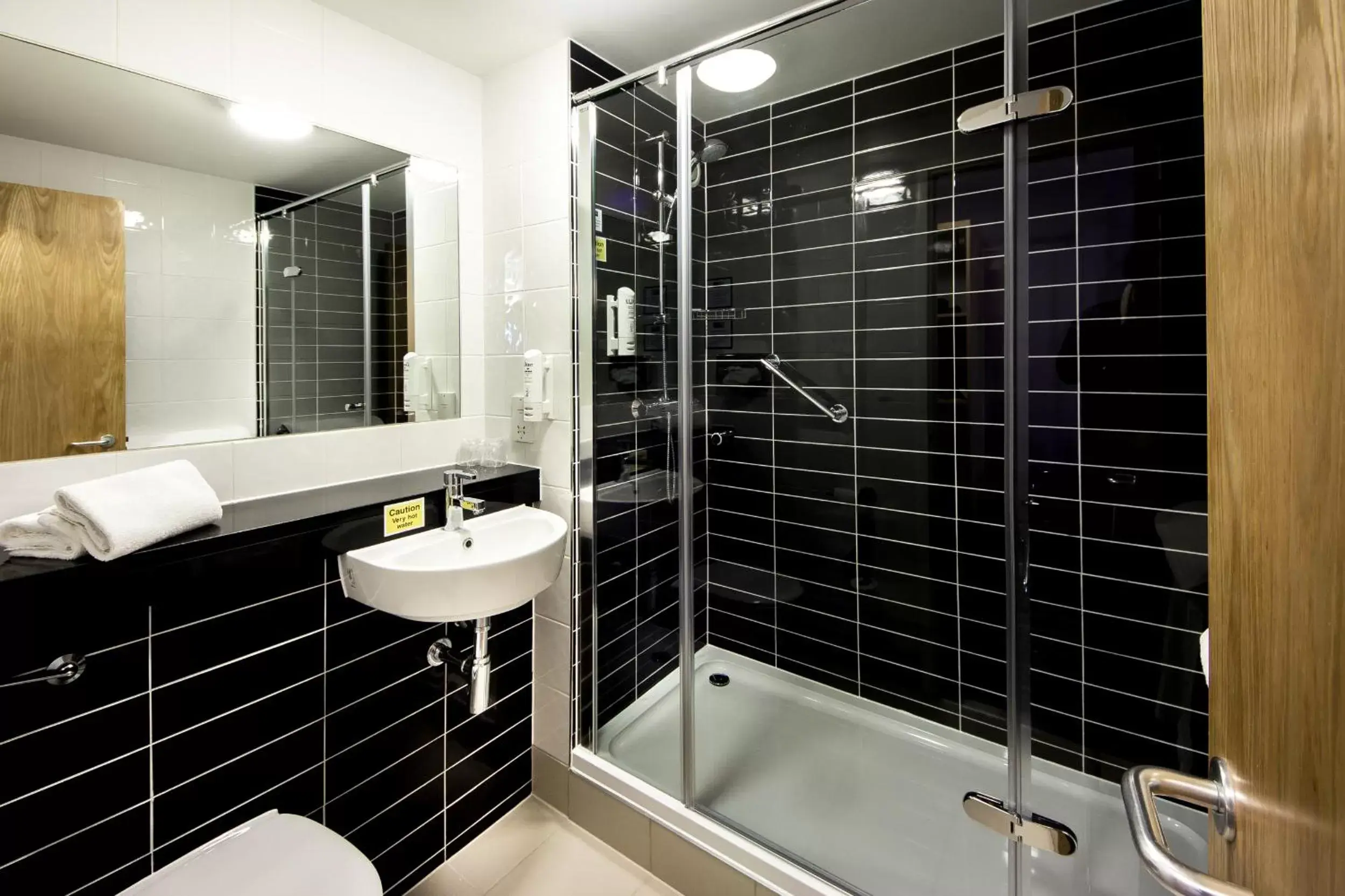 Shower, Bathroom in Holiday Inn Express Manchester Airport, an IHG Hotel