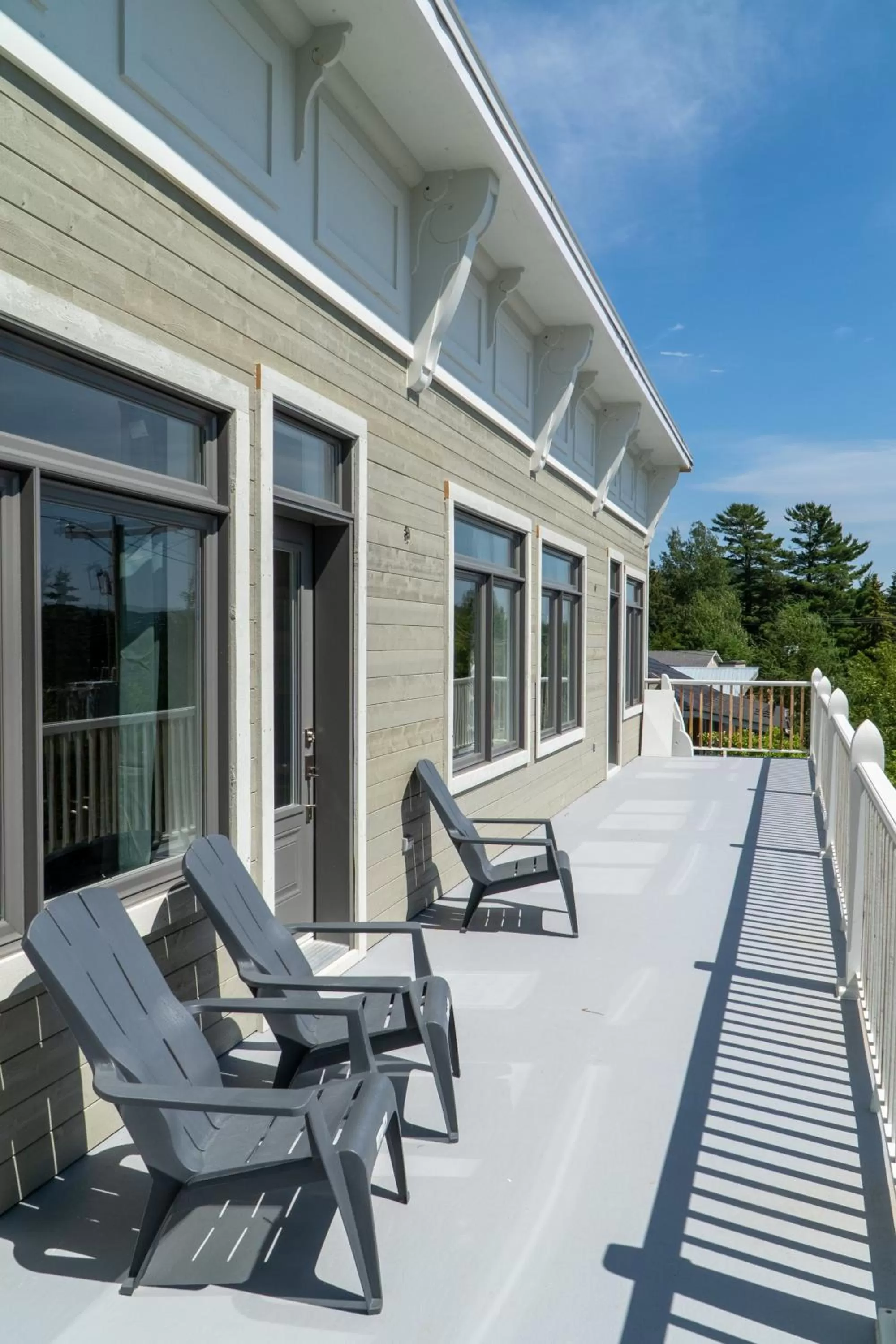 Balcony/Terrace in Hôtel Val-David - Appartements de la Gare
