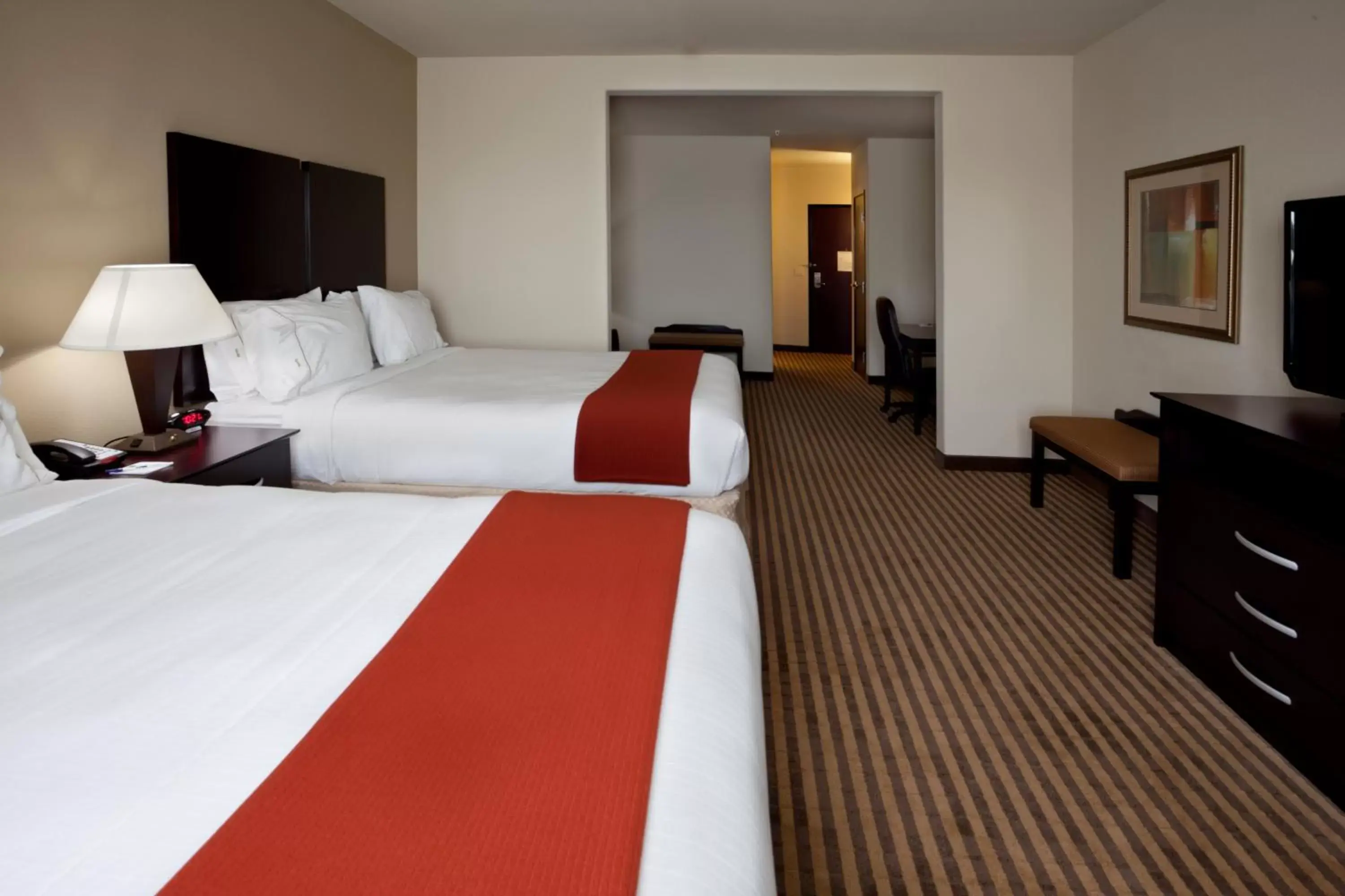 Photo of the whole room, Bed in Holiday Inn Express Marble Falls, an IHG Hotel