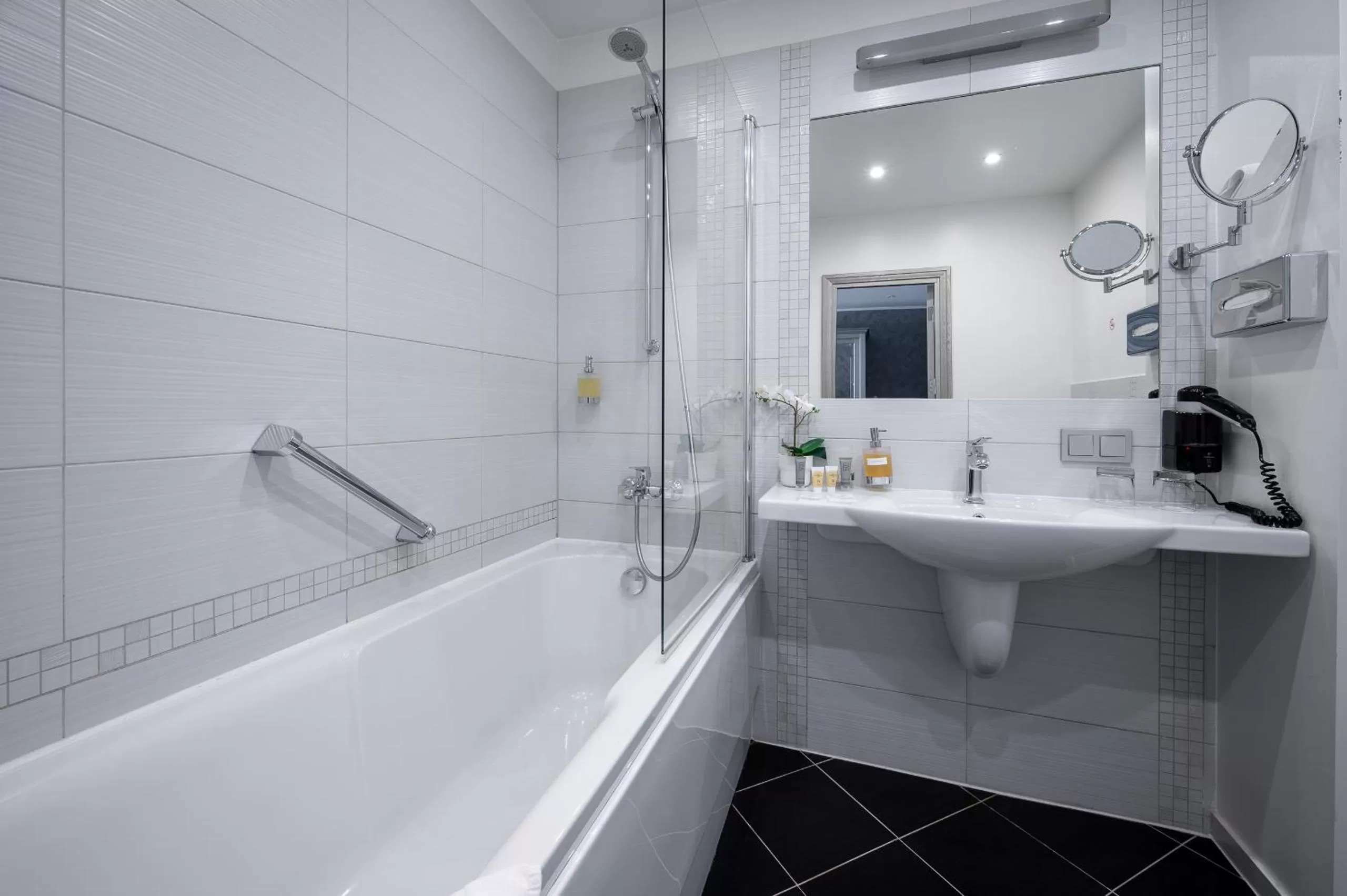 Bathroom in Bellevue Park Hotel Riga with FREE Parking