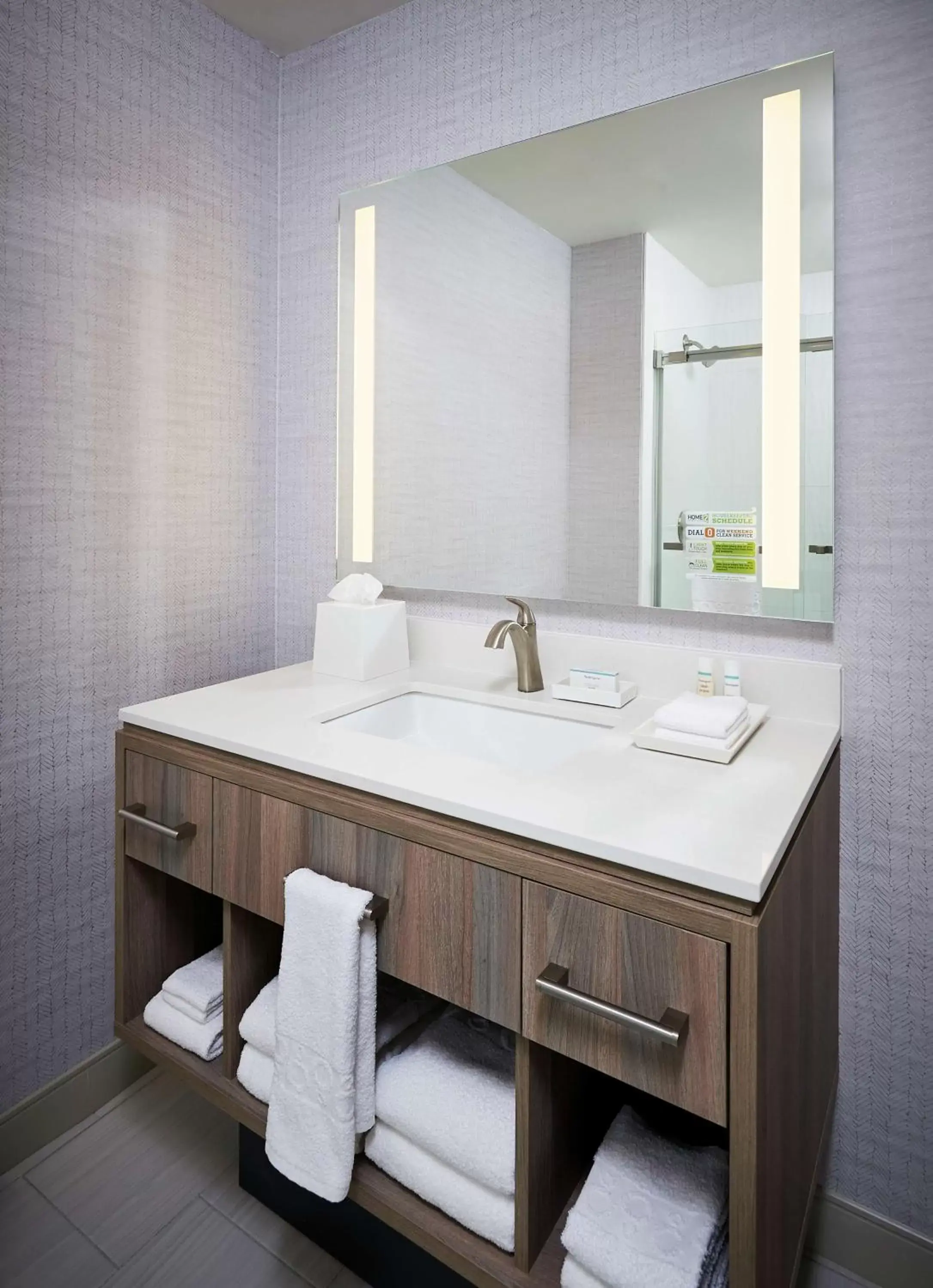 Bathroom in Home2 Suites By Hilton Brantford