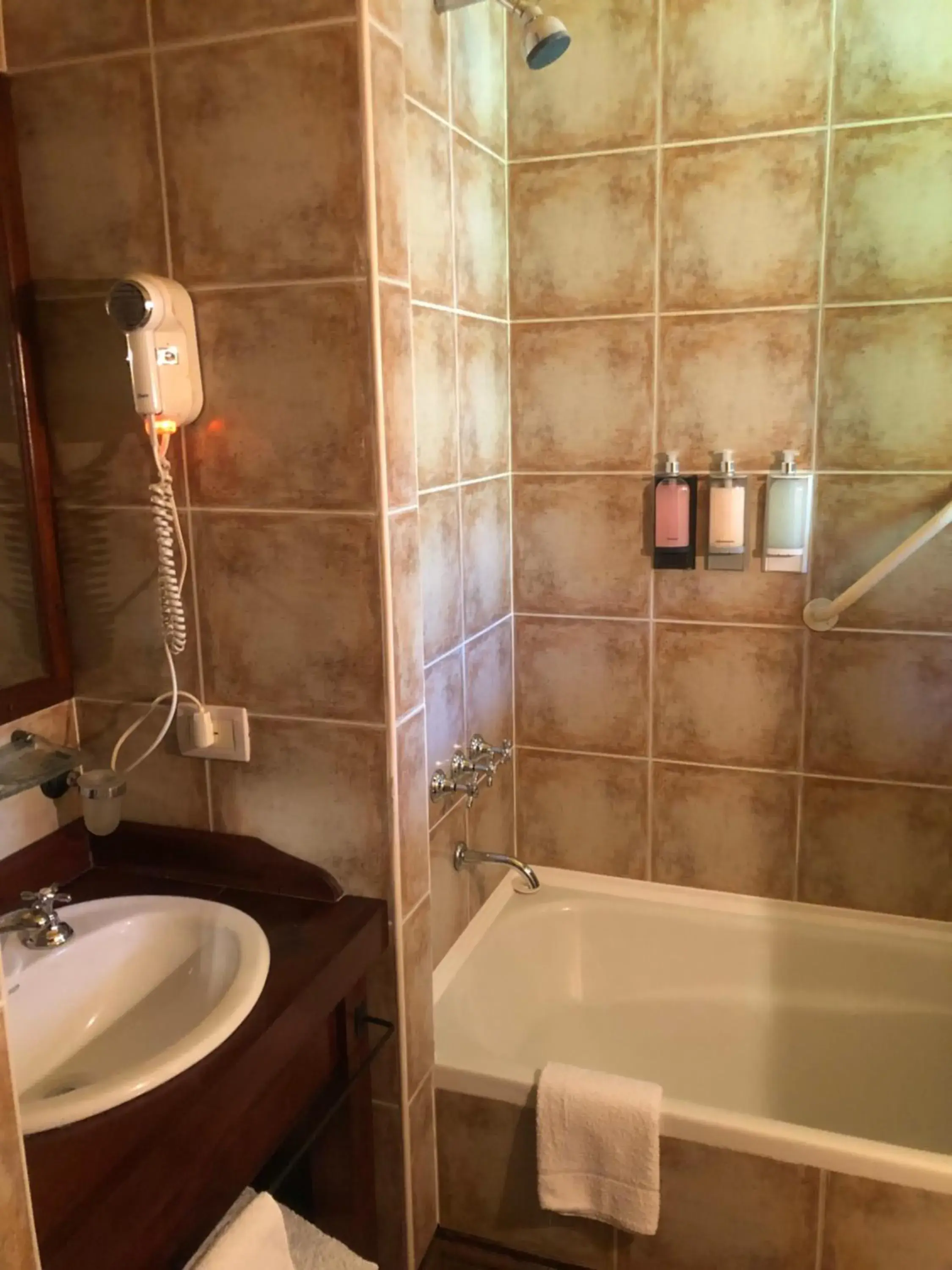 Shower, Bathroom in Sissi Haz Hotel
